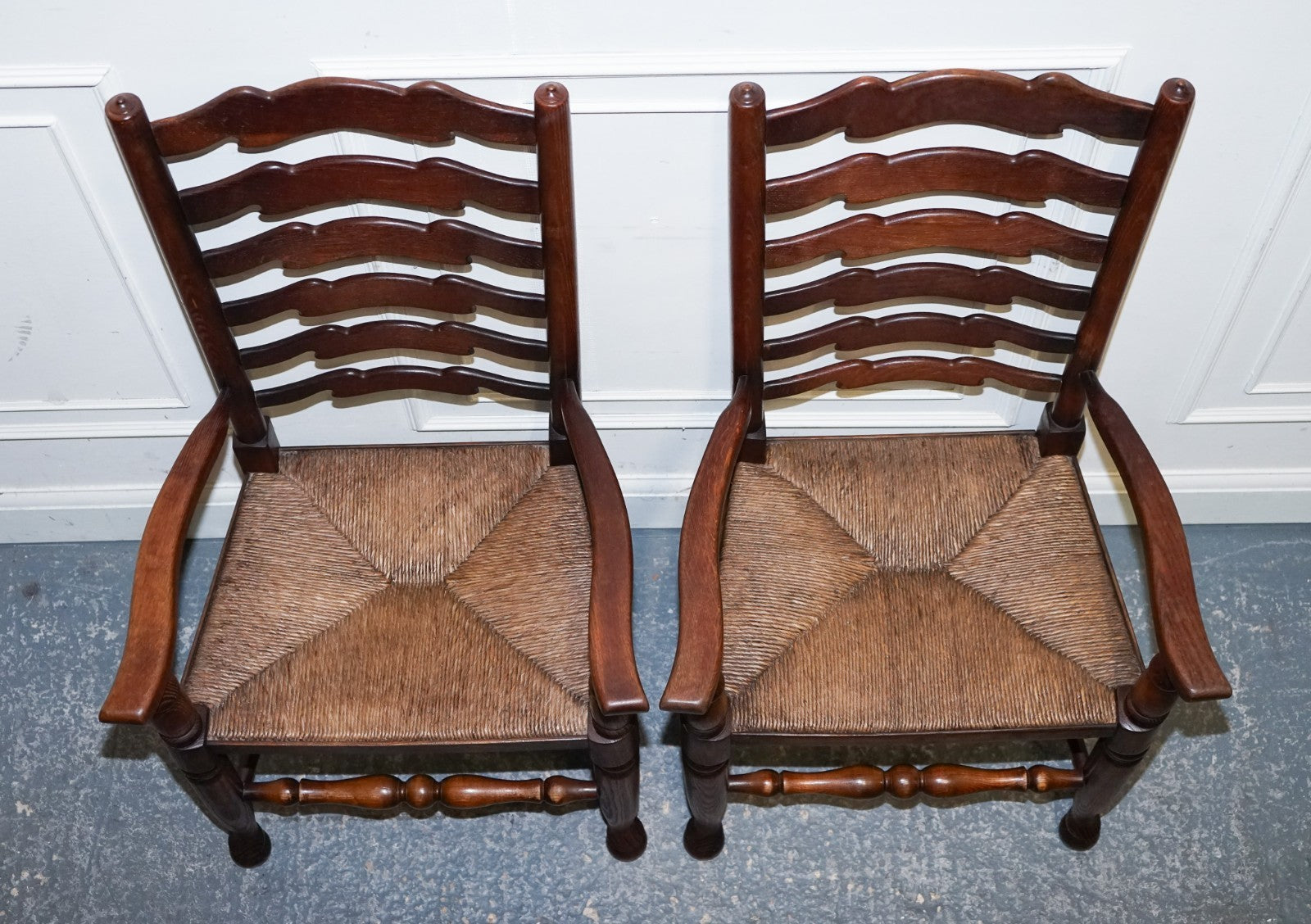 SET OF SIX ENGLISH ANTIQUE CIRCA 1910 LADDERBACK RUSH SEAT DINING CHAIRS