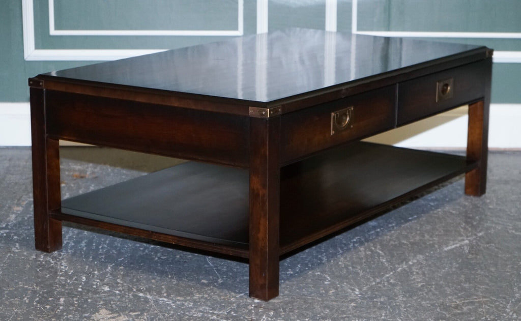 STUNNING VINTAGE MILITARY CAMPAIGN MAHOGANY & BRASS COFFEE TABLE