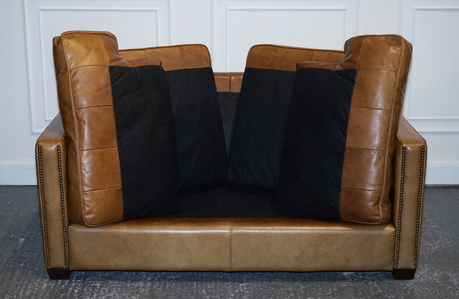 TIMOTHY OULTON HALO TWO SEATER VISCOUNT TAN LEATHER SOFA (1/2)