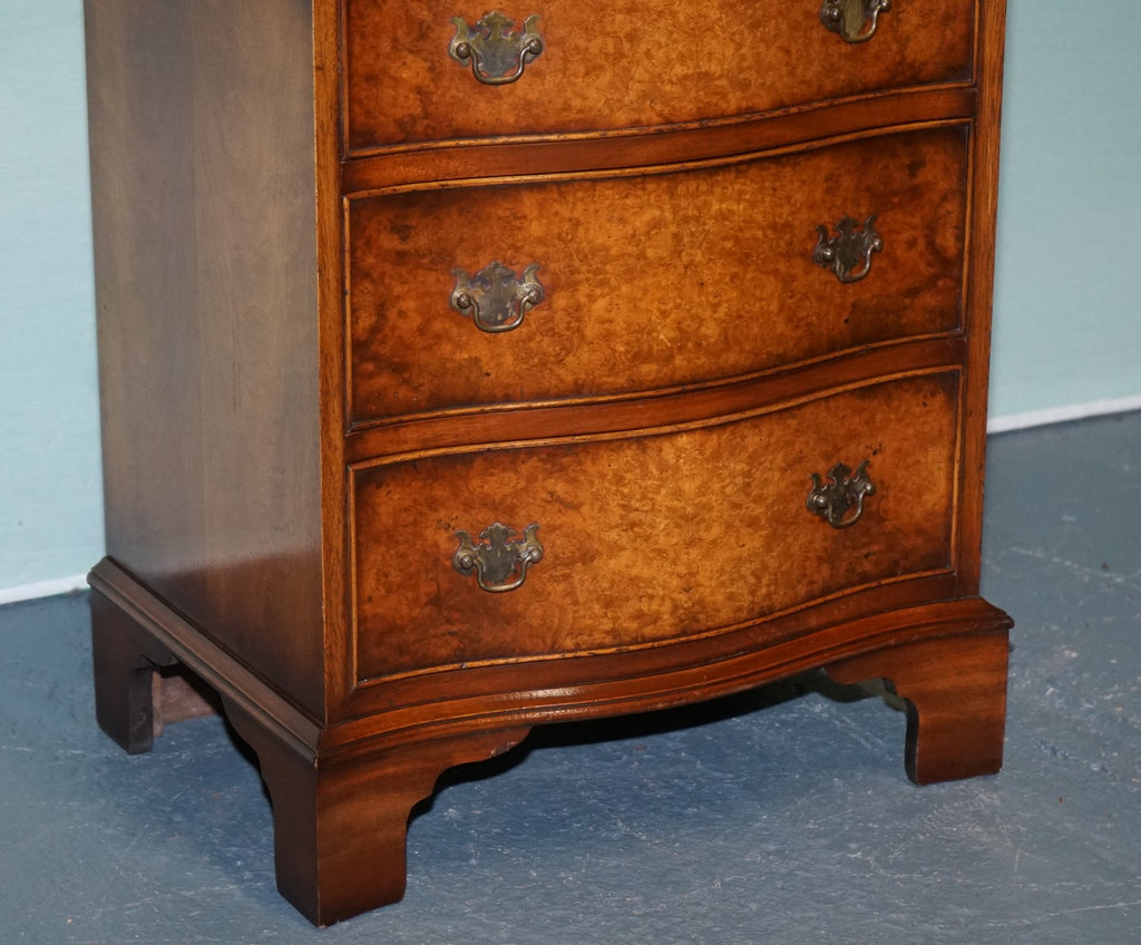 BEVAN FUNNELL REPRODUX BURR WALNUT SERPENTINE CHEST DRAWER BEDSIDE CABINET
