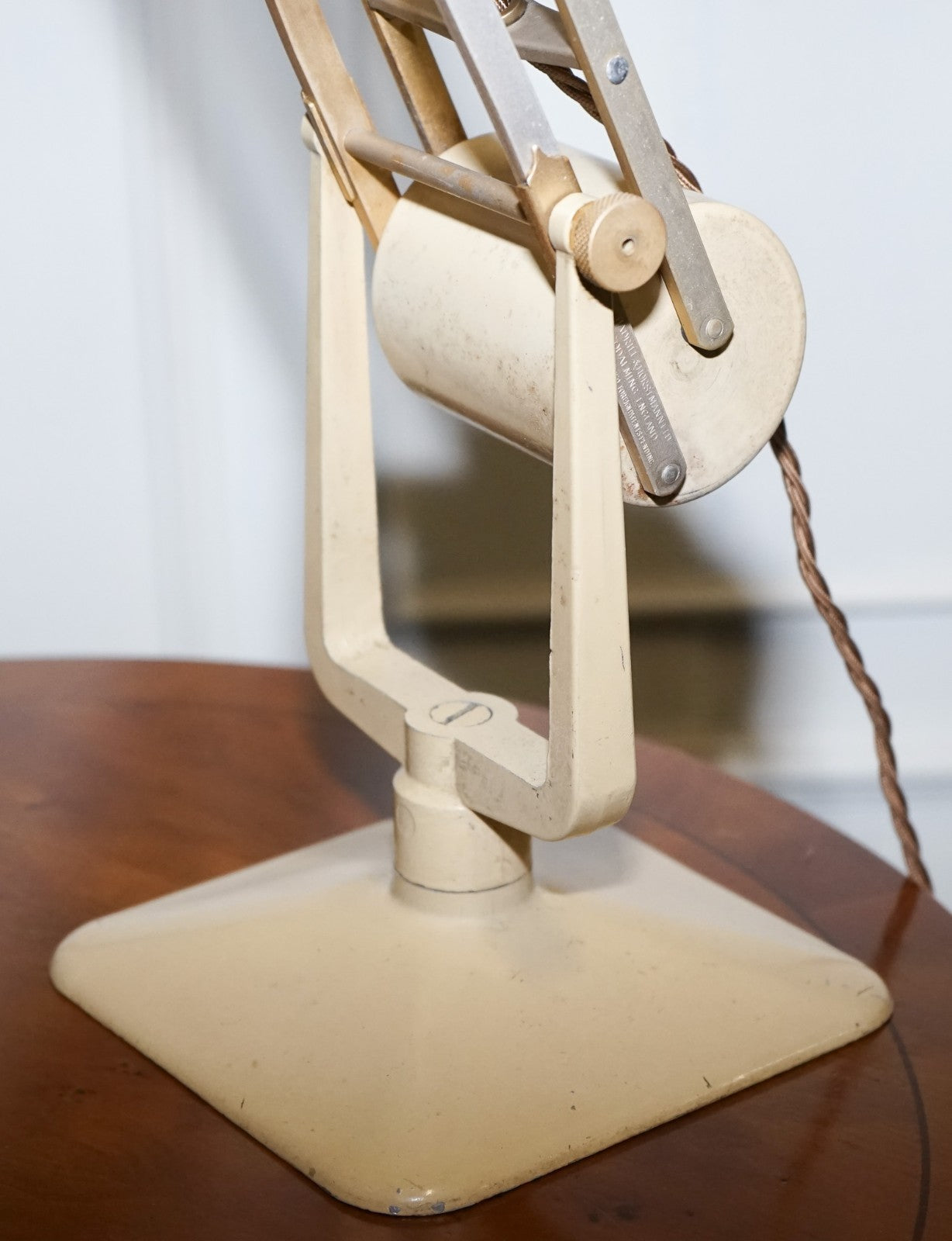 ANTIQUE CIRCA 1950 RECLAIMED HADRILL & HORSTMANN COUNTERPOISE DESK LAMP