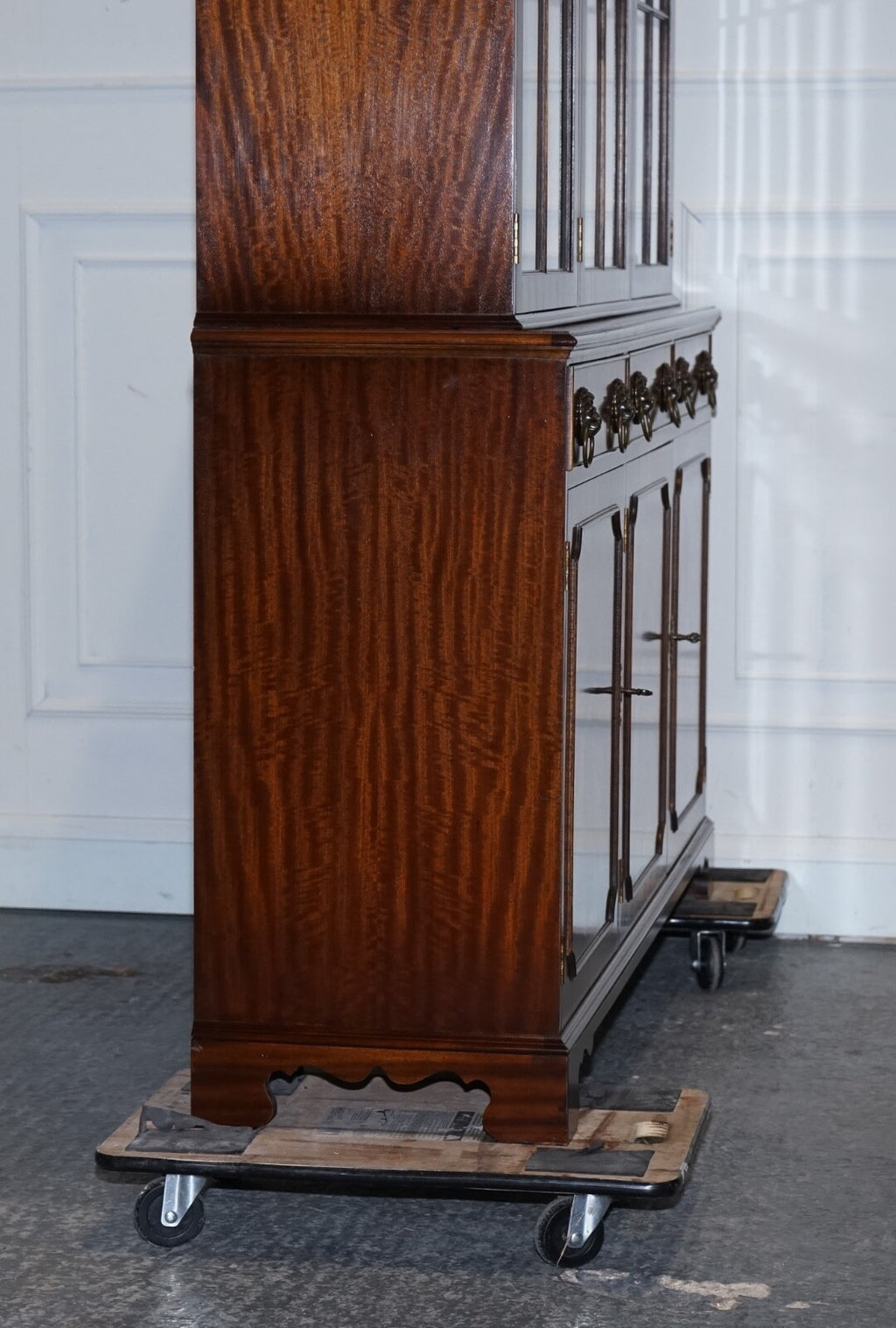 BEVAN FUNNEL GEORGIAN STYLE DISPLAY CABINET BOOKCASE GLASS SHELVES AND LIGHTS