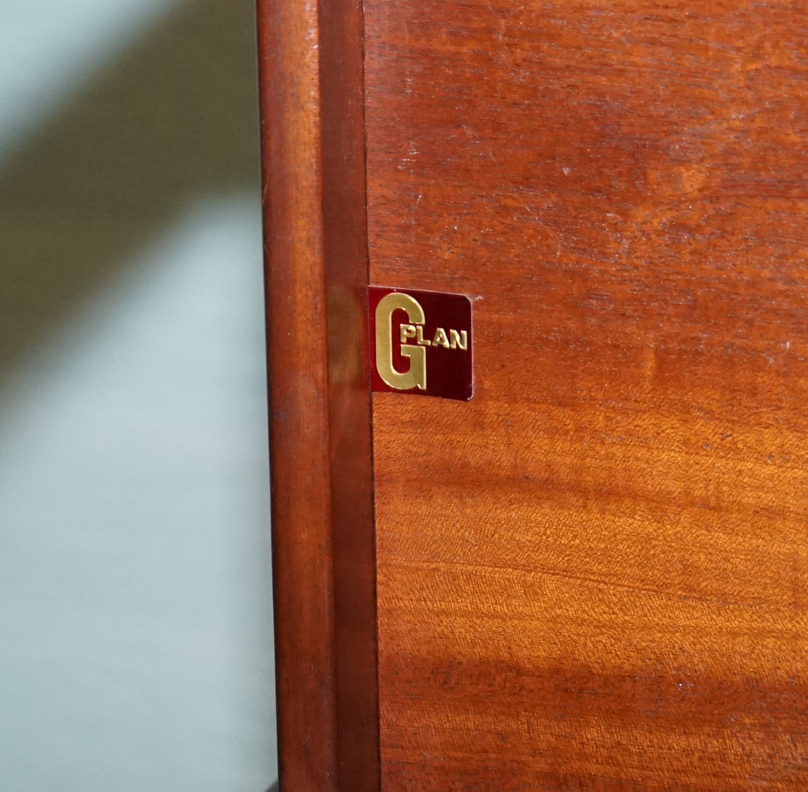 BRITISH G PLAN MID CENTURY HARDWOOD TEAK NESTING TABLES SLEEK MINIMALIST