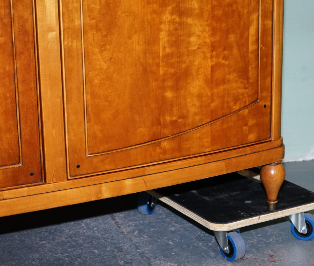 FRENCH STYLE WILLIS & GAMBIER ROCHELLE COLLECTION DOUBLE WARDROBE