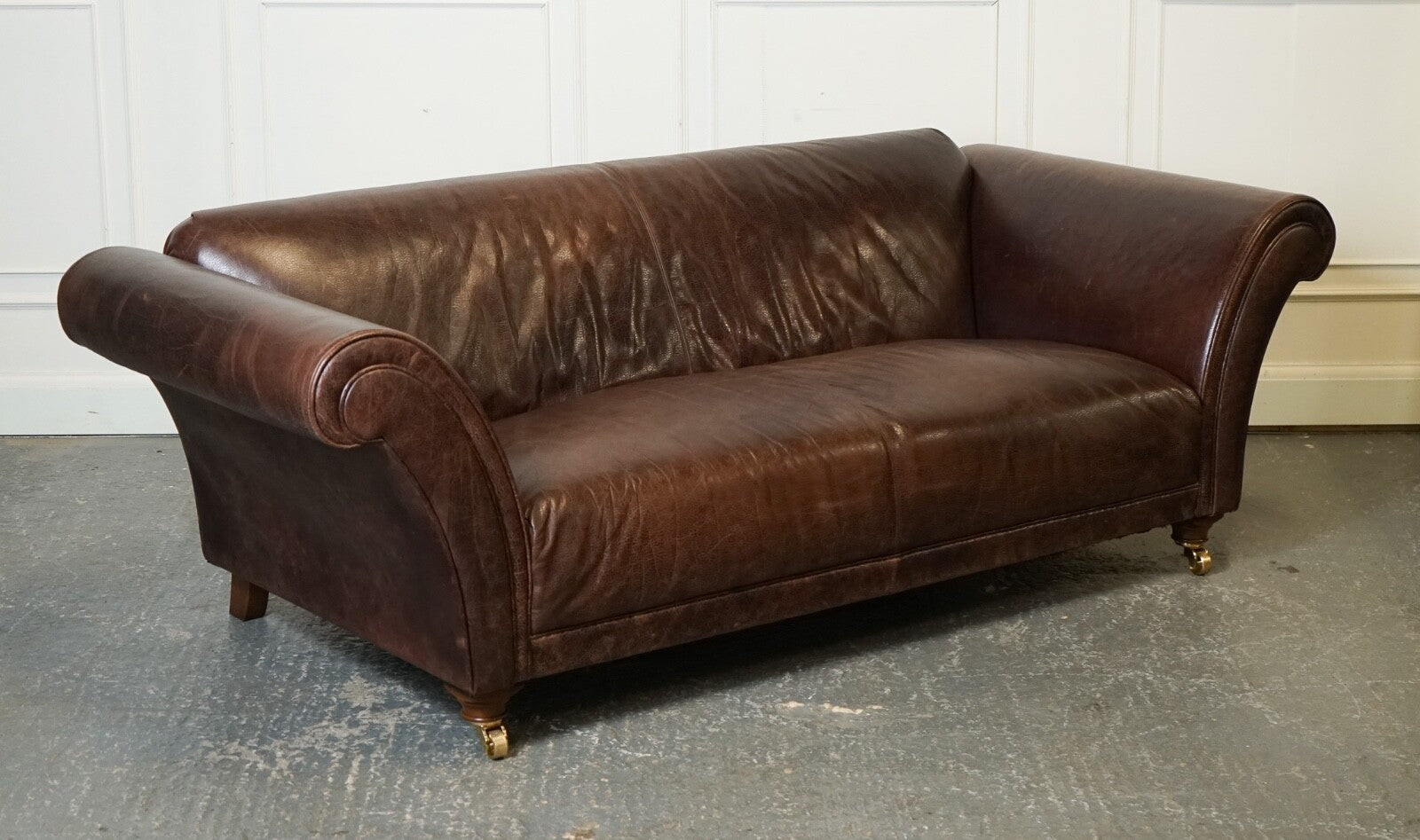 STUNNING FISHPOOLS HERITAGE BROWN LEATHER 2 TO 3 SEATER SOFA