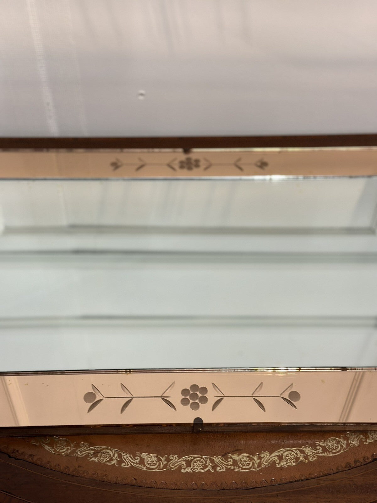 LARGE DECORATIVE 1920s ART DECO PEACH GLASS FLOWER PETAL MIRROR