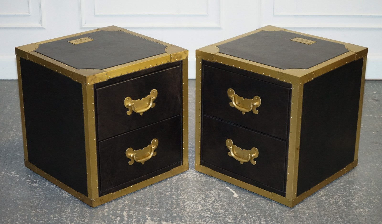 TIMOTHY OULTON CUMBERLAND COLLECTION PAIR BEDSIDE NIGHTSTANDS RED VELVET LINING