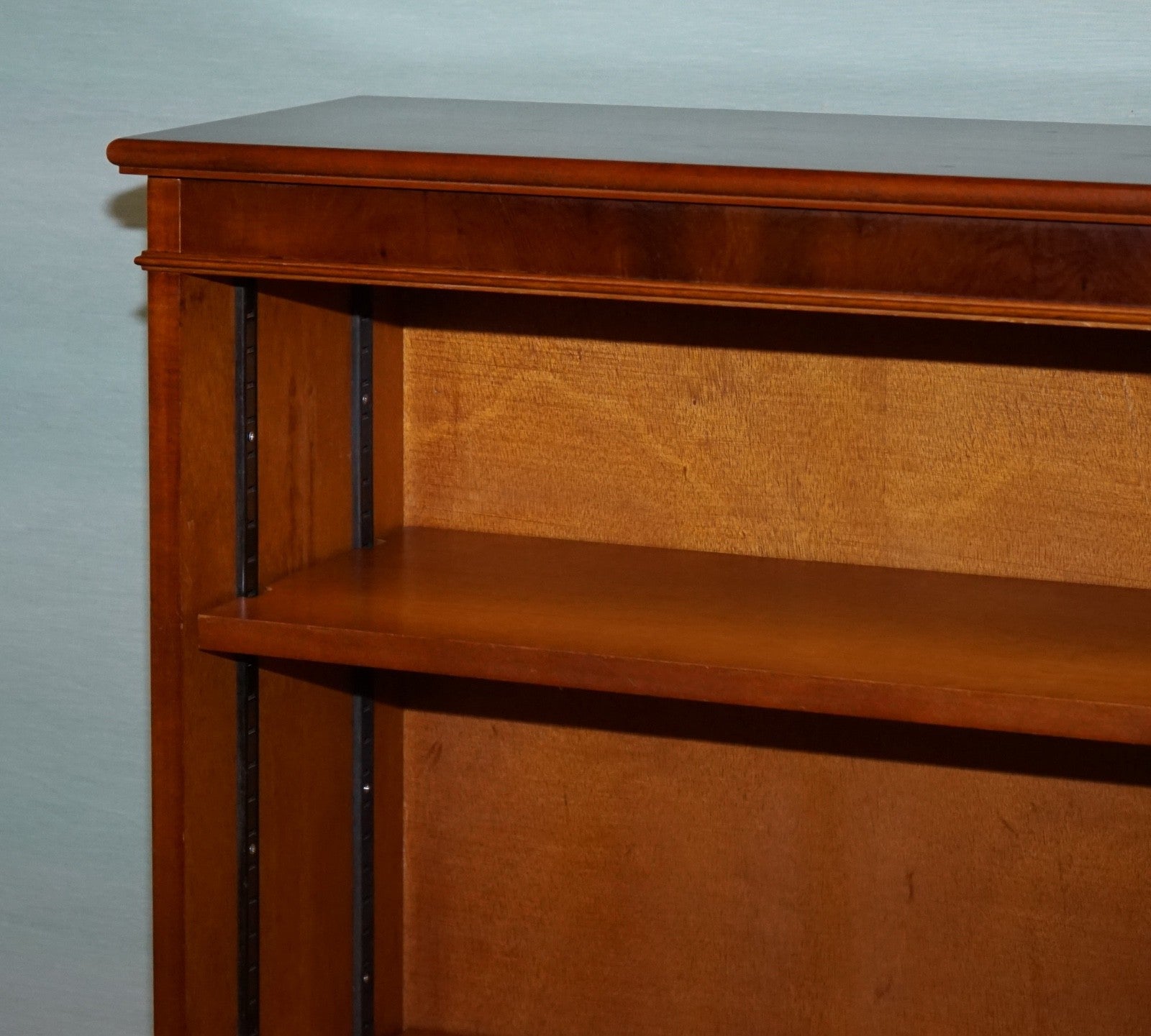 VINTAGE TRADITIONAL BURR YEW WOOD DWARF OPEN BOOKCASE ADJUSTABLE SHELVES