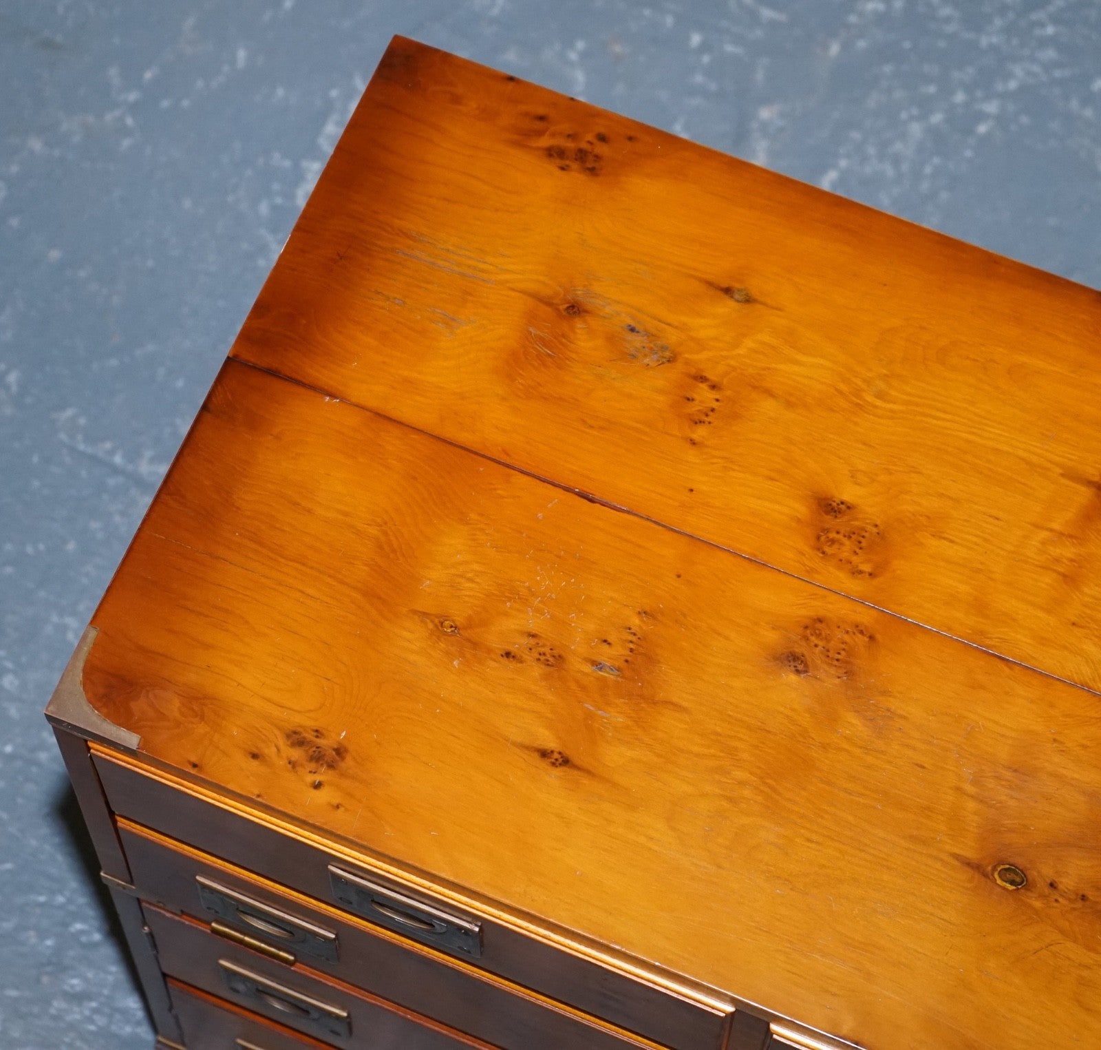 VINTAGE RECORD PLAYER CABINET HIDDEN INSIDE MILITARY CAMPAIGN CHEST OF DRAWERS