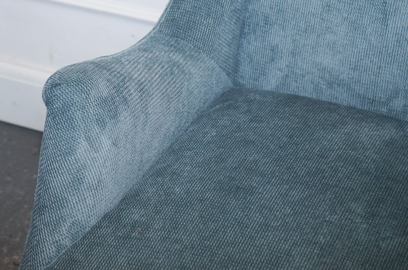 ELEGANT PALE BLUE VELVER SIDE CHAIR ARMCHAIR WITH BLACK AND GOLD LEGS