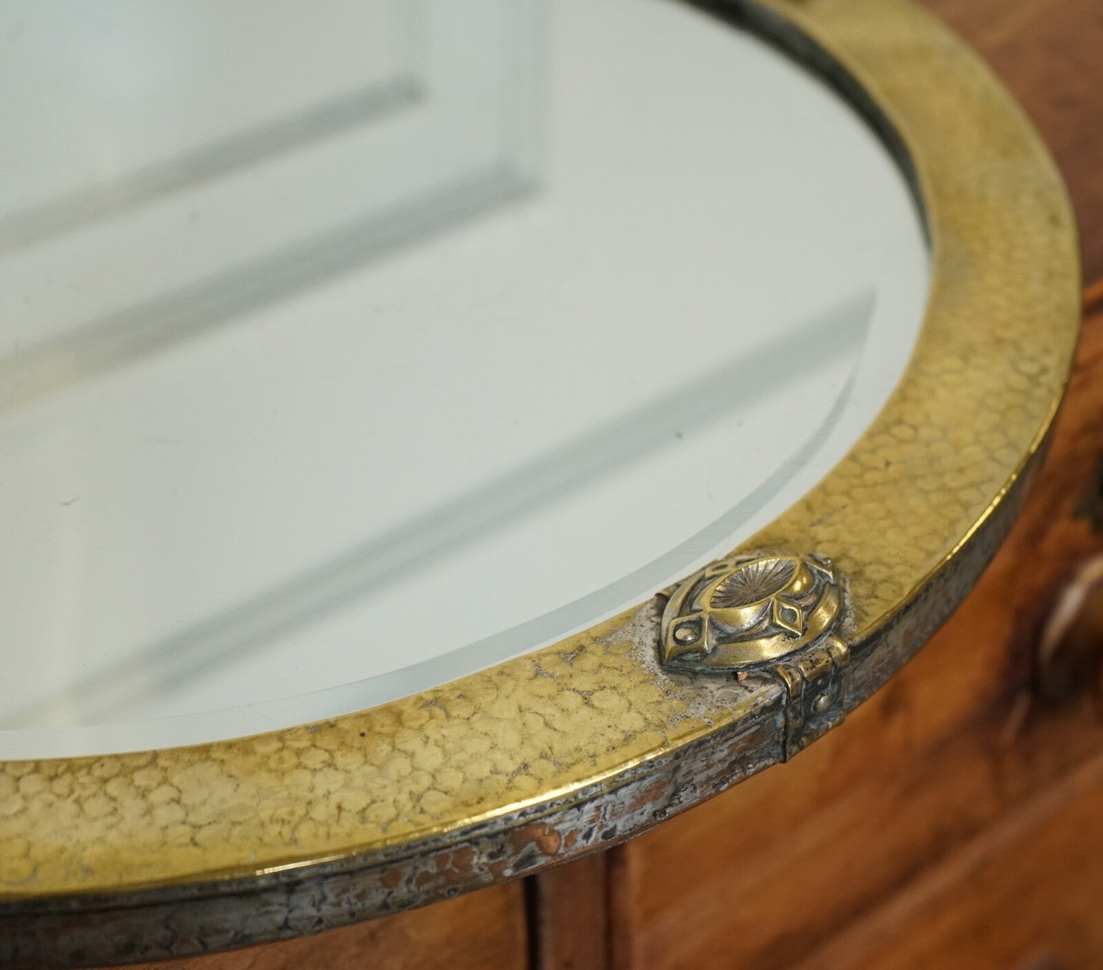 ARTS & CRAFTS LIBERTYS OF LONDON HAMMERED BRASS WALL MIRROR CIRCA 1910
