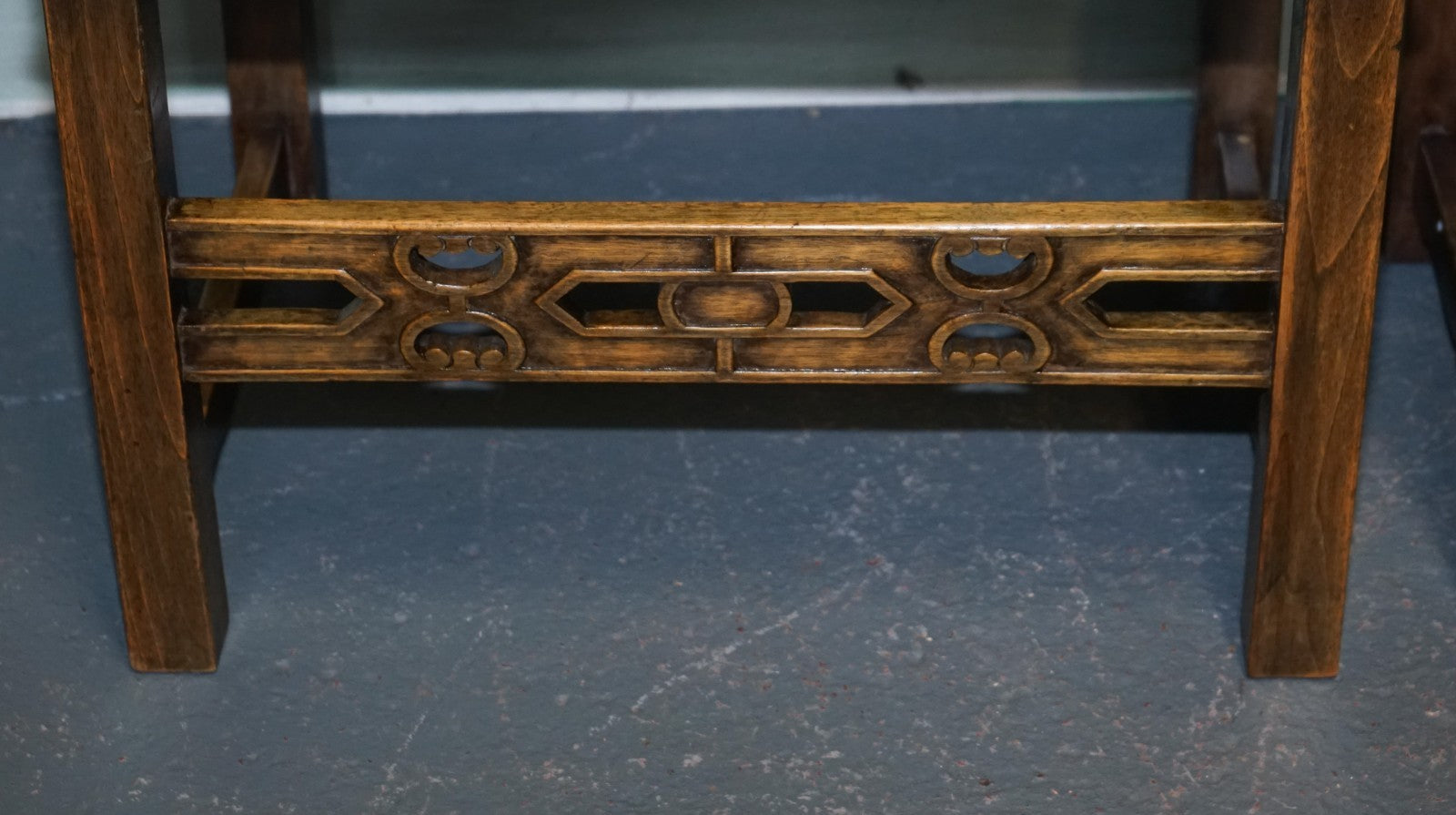 LOVELY PAIR OF VICTORIAN NEWLY UPHOLSTERED CARVER ARMCHAIRS CARVED WOOD DETAIL