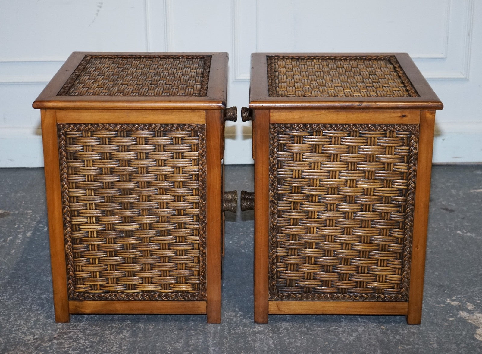 VINTAGE PAIR OF WICKER OR RATTAN NIGHTSTANDS BEDSIDE TABLES CUPBOARD & DRAWER