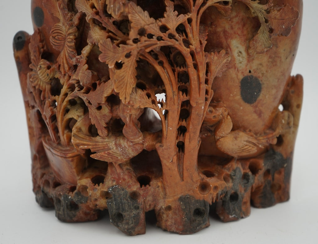 EARLY 20TH CENTRY ORIENTAL CHINESE HAND CARVED SOAPSTONE DECORATIVE VASES