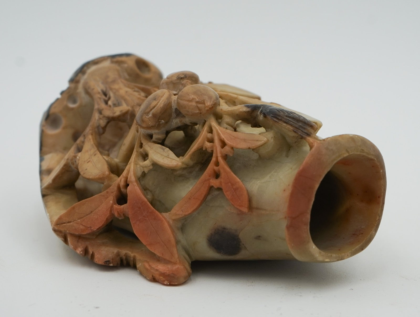EARLY 20TH CENTRY ORIENTAL CHINESE HAND CARVED FLORAL SOAPSTONE DECORATIVE POT