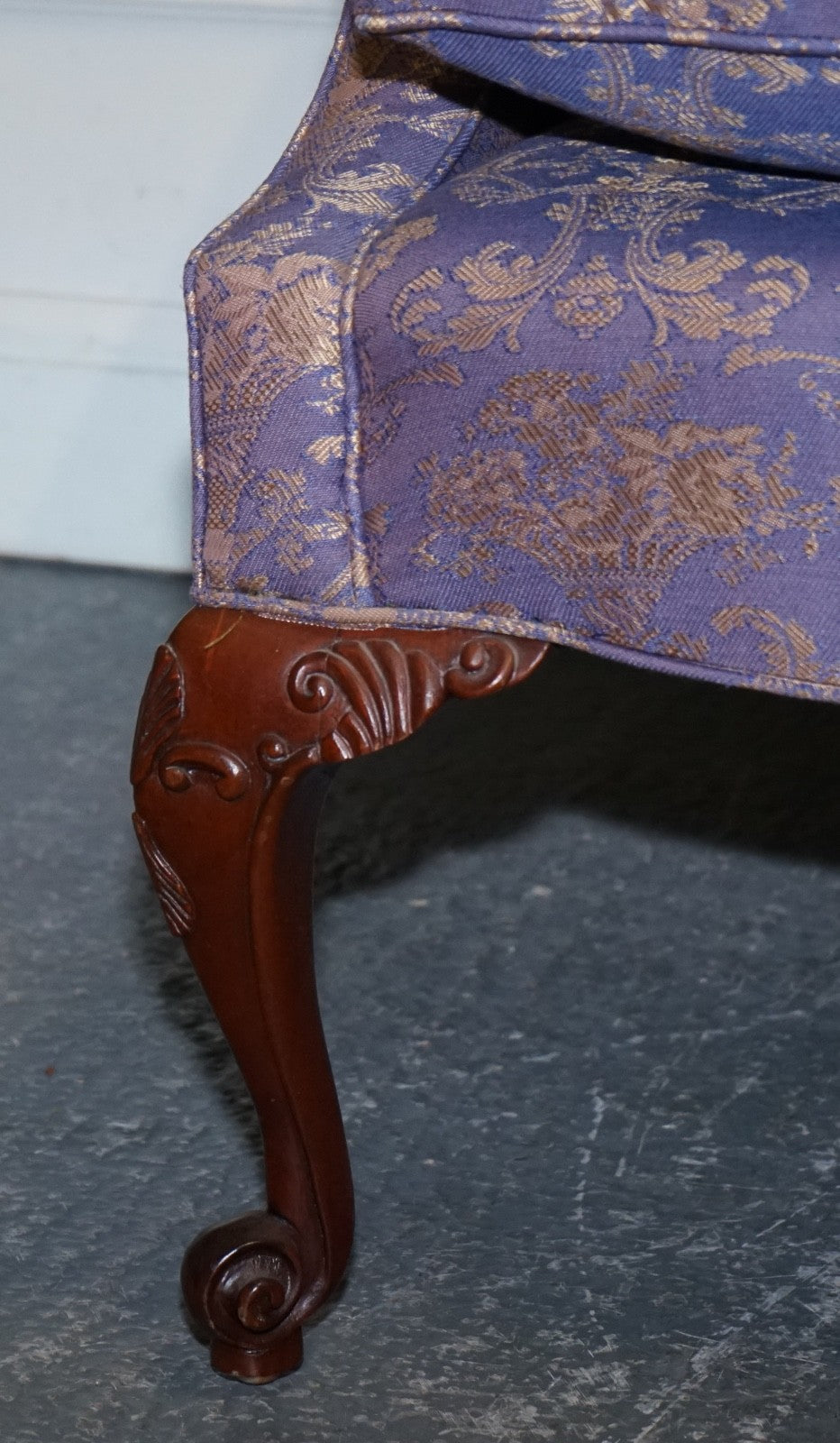 ANTIQUE ENGLISH COUNTRY HOUSE CHIPPENDALE CAMEL BACK FABRIC THREE SEATER SOFA