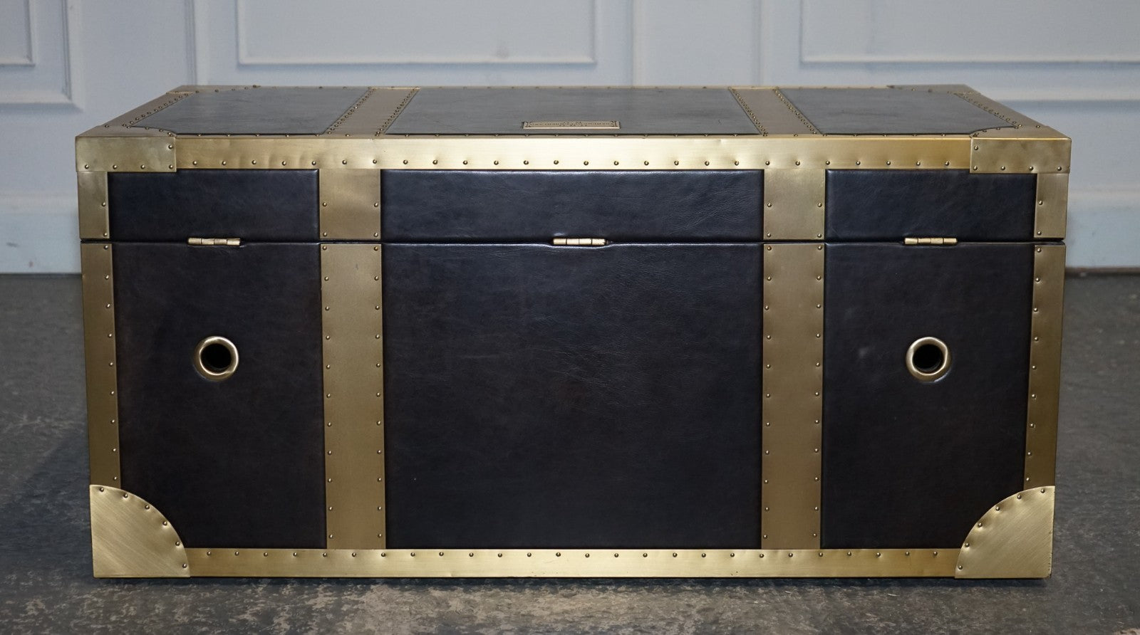 TIMOTHY OULTON CUMBERLAND COLLECTION STORAGE TRUNK WITH RED VELVET LINING