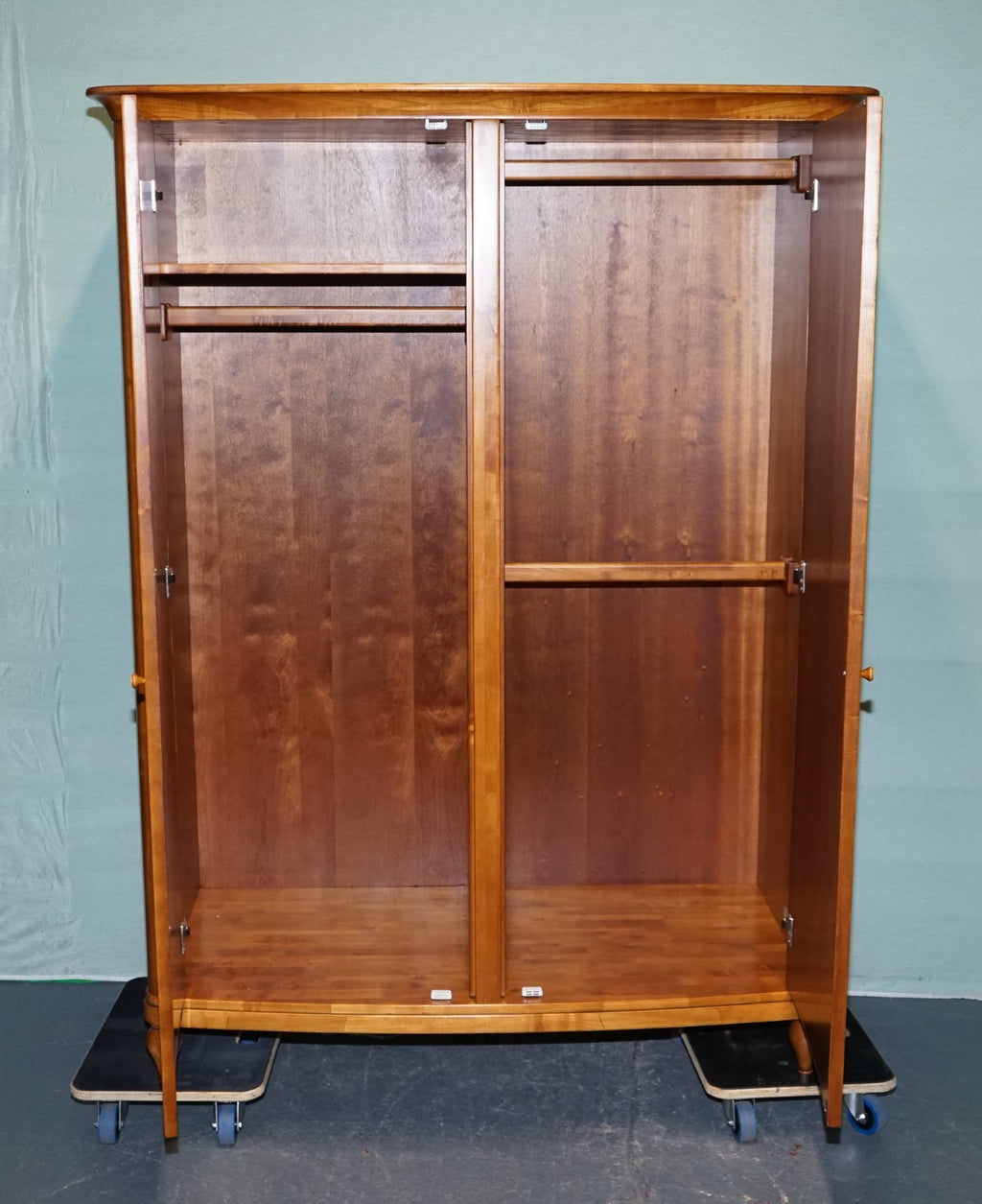 FRENCH STYLE WILLIS & GAMBIER ROCHELLE COLLECTION DOUBLE WARDROBE