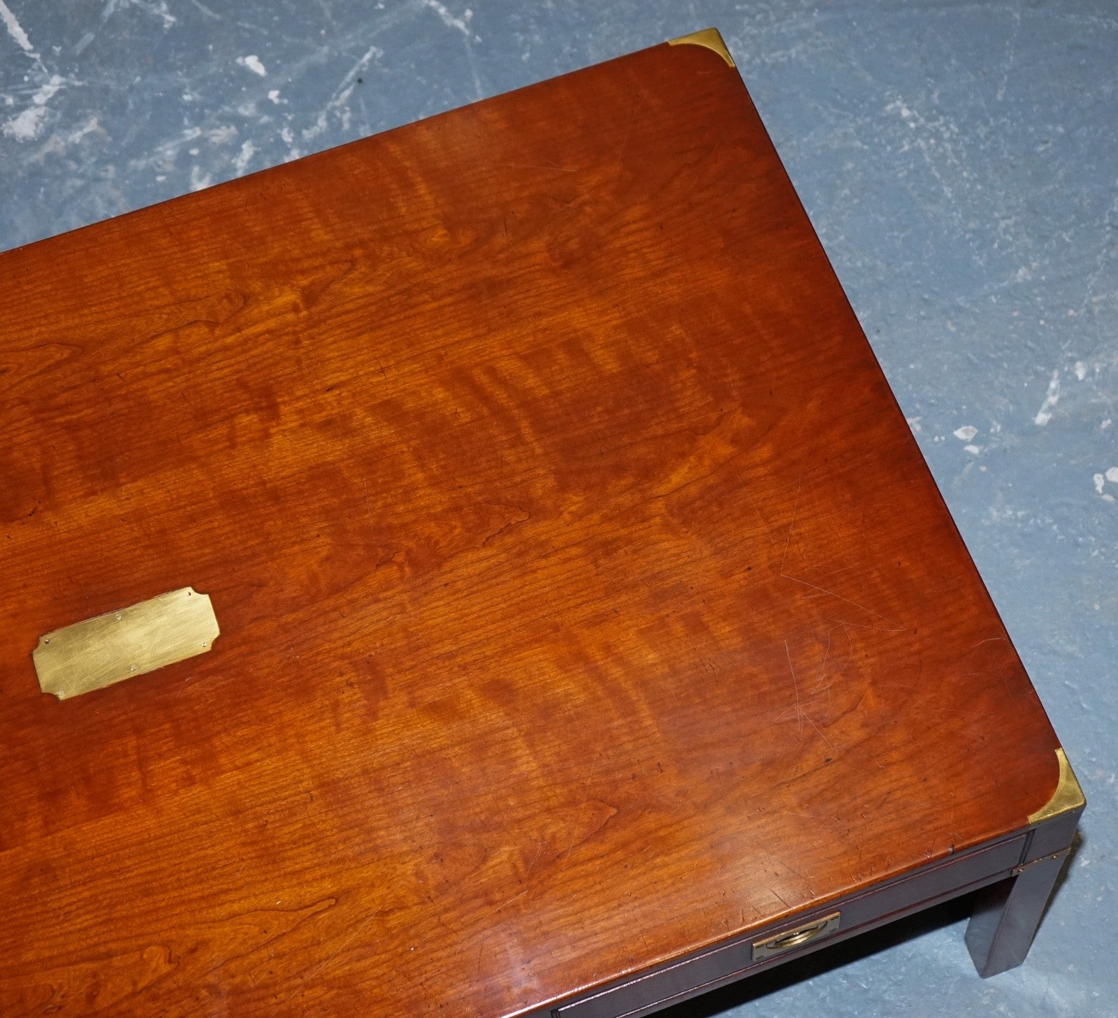 LARGE MILITARY CAMPAIGN REH KENNEDY HARRODS COFFEE TABLE WITH THREE DEEP DRAWERS