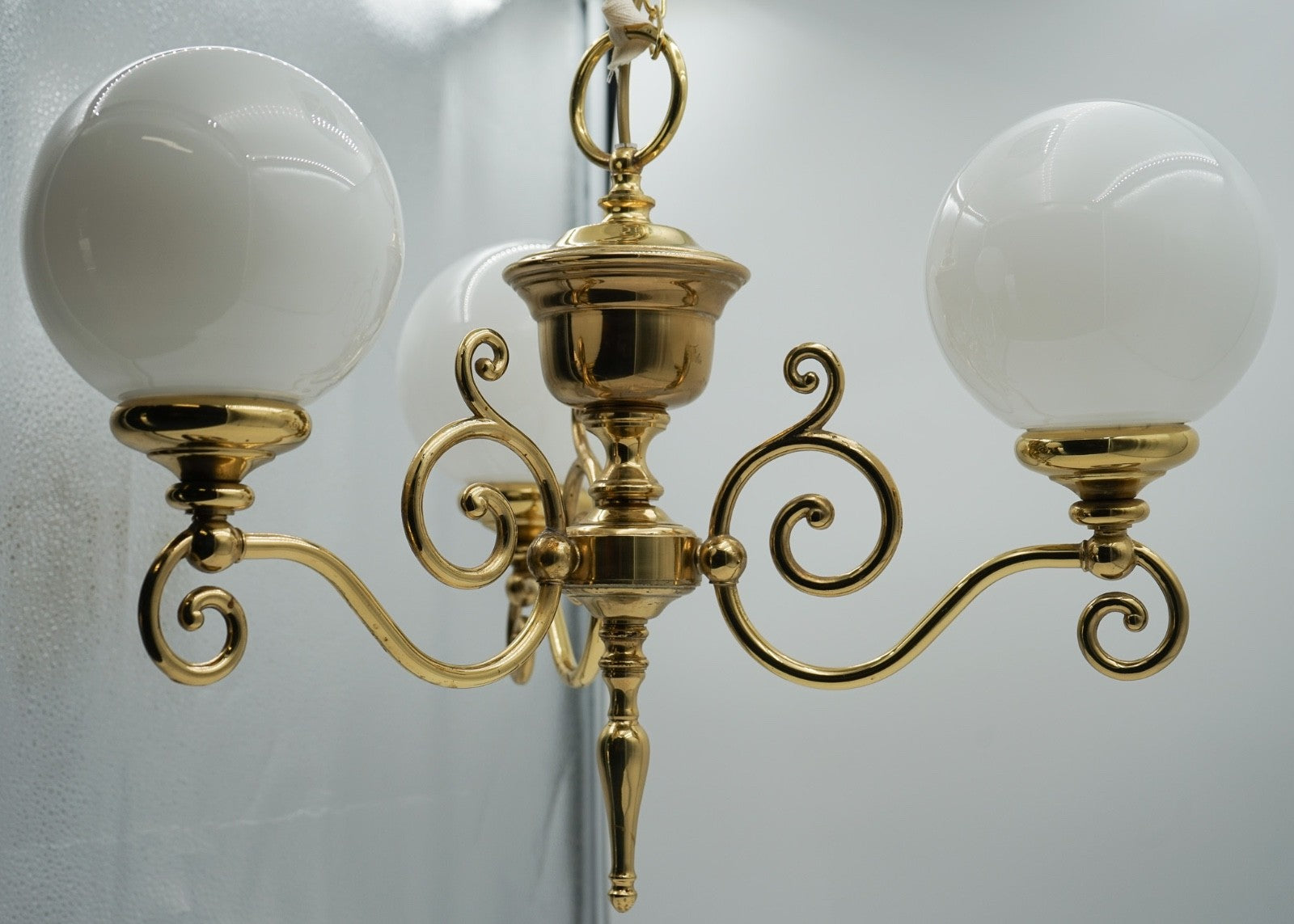 VINTAGE ART DECO STYLE CEILING CHANDELIER THREE ARM PENDANT (2/2)
