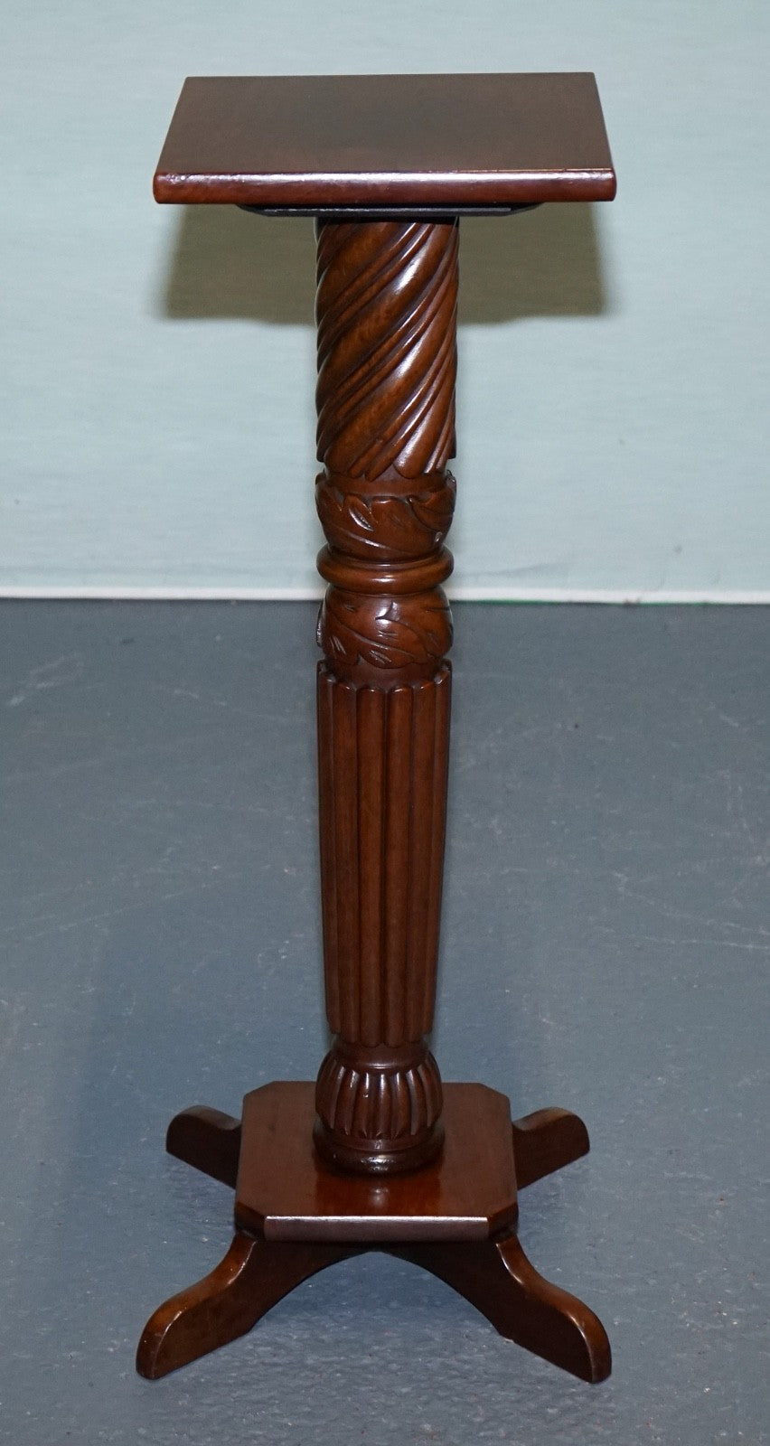 VINTAGE CARVED HARDWOOD BARLEY TWIST PEDESTAL STAND DISPLAY PLANT STAND