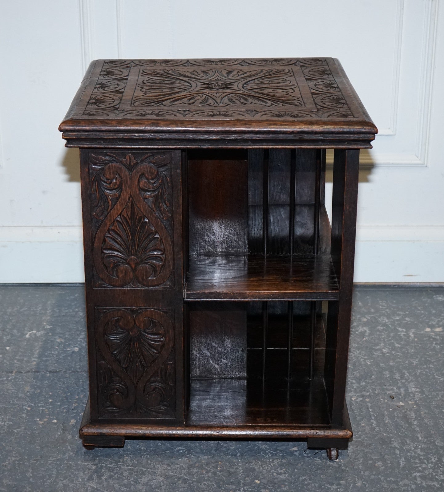 ANTIQUE VICTORIAN ENGLISH SOLID OAK CARVED JACOBEAN REVOLVING OPEN BOOKCASE