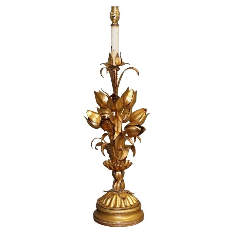 ITALIAN HOLLYWOOD REGENCY GOLD TONE WITH TULIP & LOTUS FLOWER DESIGN TABLE LAMP