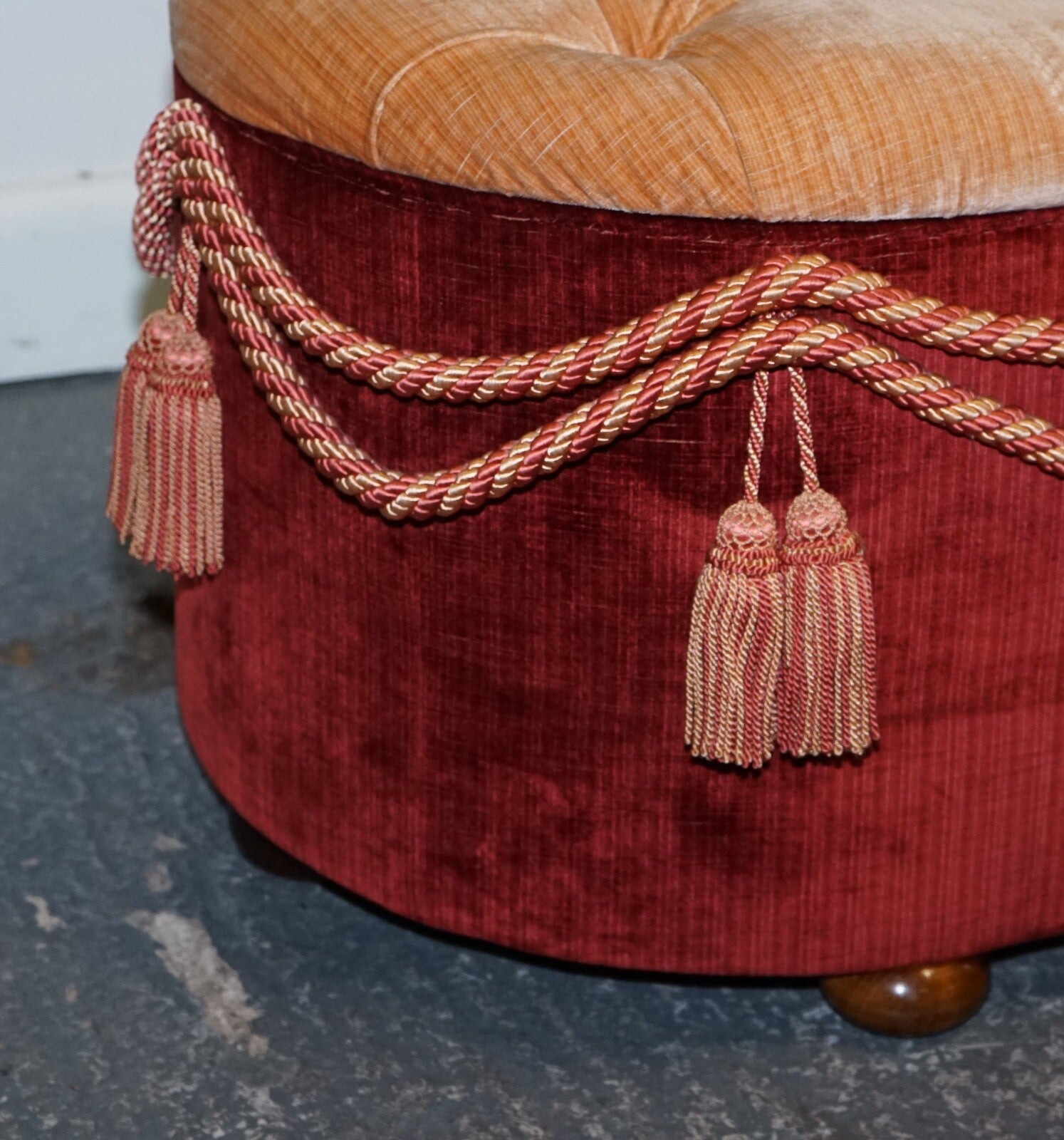 ANTIQUE VICTORIAN FABRIC OTTOMAN BLANKET BED END STORAGE BOX WITH TASSEL ACCENTS