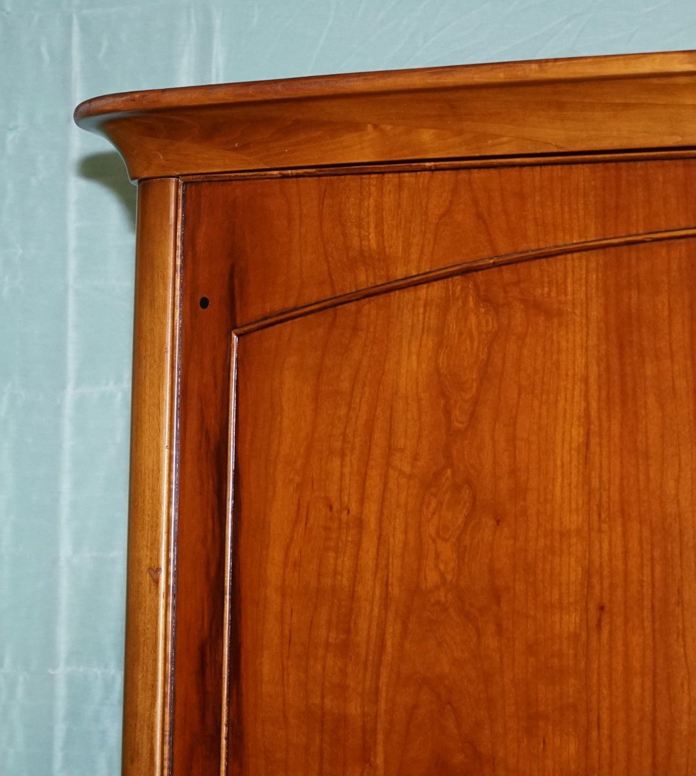 FRENCH STYLE WILLIS & GAMBIER ROCHELLE COLLECTION DOUBLE WARDROBE (1/2)