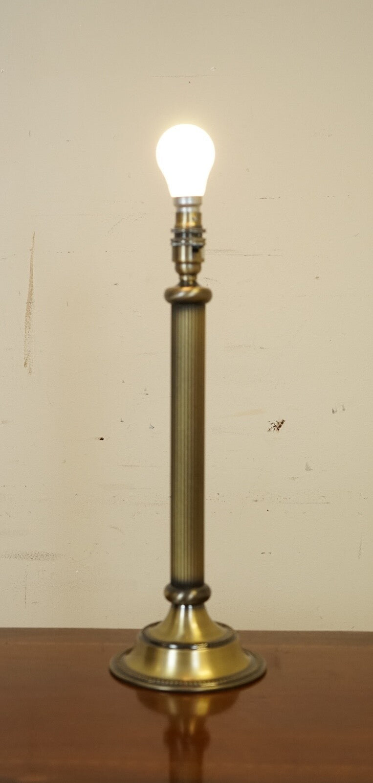 JOHN LEWIS SINGLE VINTAGE BRASS LOOK TABLE LAMP