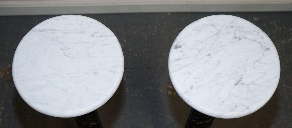 RESTORED PAIR OF EARLY VICTORIAN ENGLISH PEDESTALS WITH WHITE MARBLE TOPS 145 CM