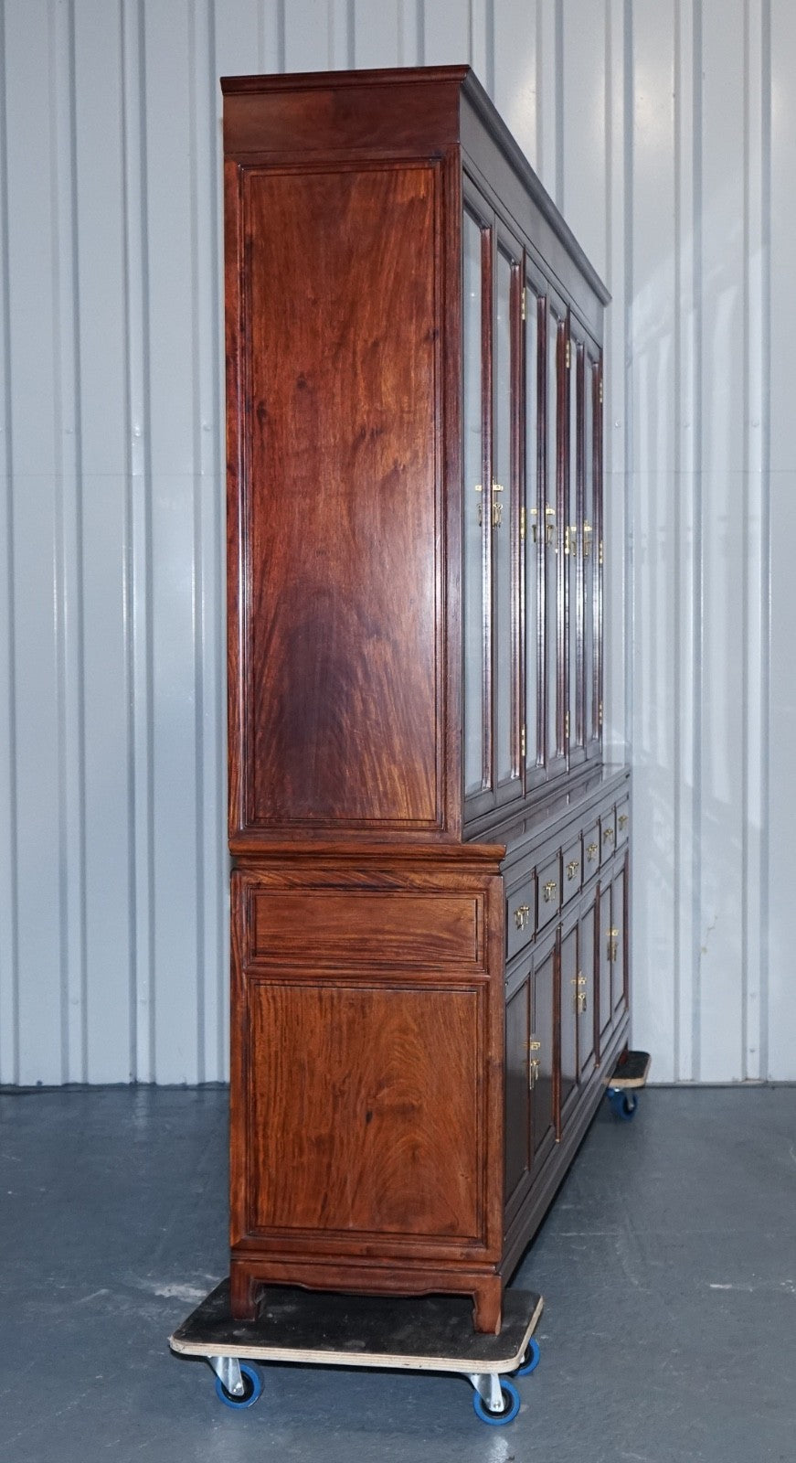 TREMENDOUS ORIENTAL CHINESE TEAK BOOKCASE DISPLAY CABINET WITH SIX DOORS