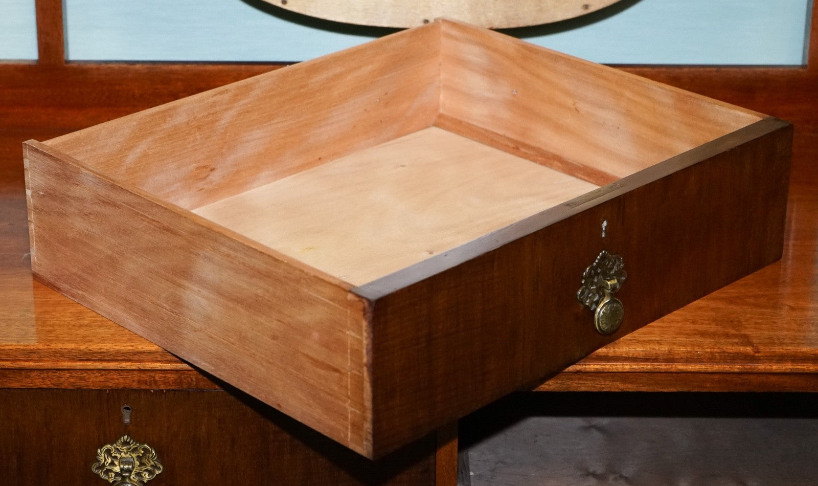 1930's ART DECO WALNUT DRESSING TABLE QUEEN ANNE STYLE DESK