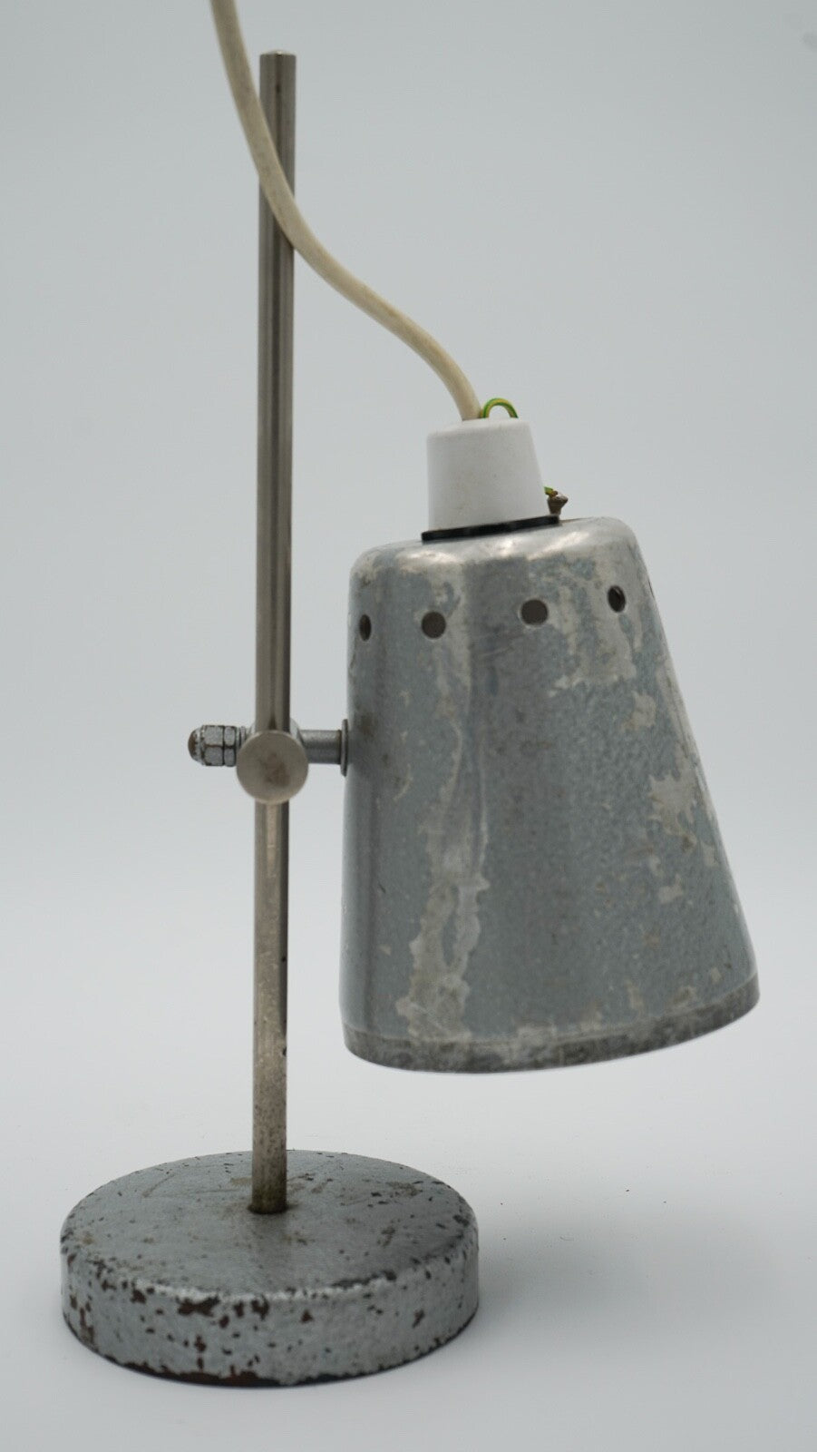 1940'S ENGLISH SALVAGED LABORATORY SCHOOL TABLE ADJUSTABLE LIGHT 005