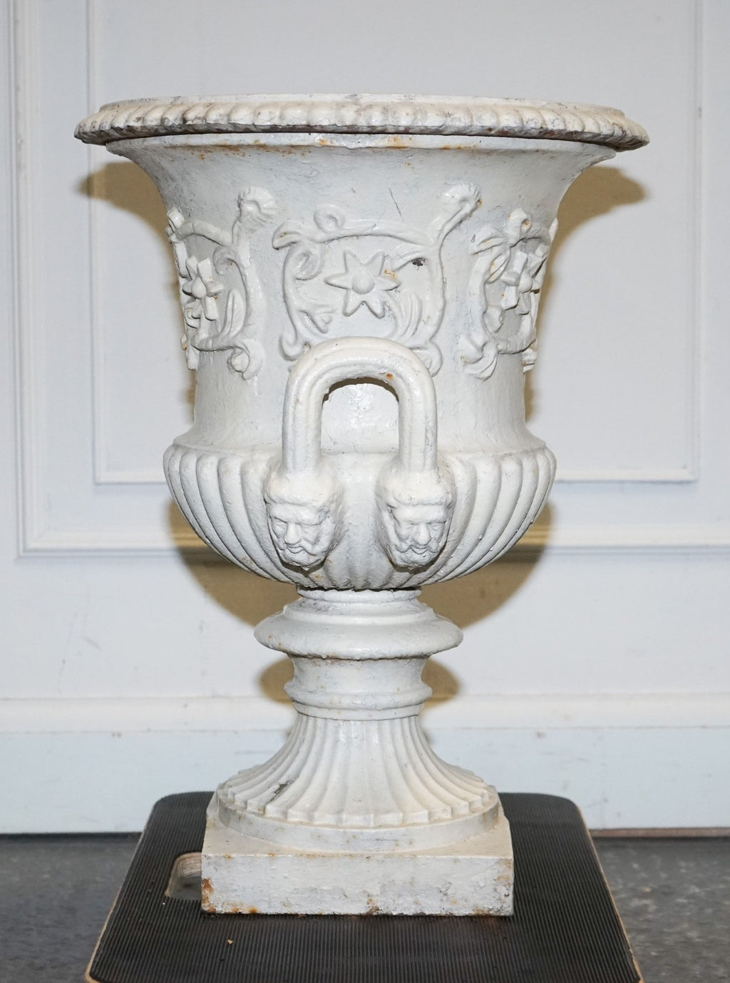 VICTORIAN PAINTED CAST IRON URN FLARED BEADED RIMS ABOVE SCROLLiNG ACANTHUS