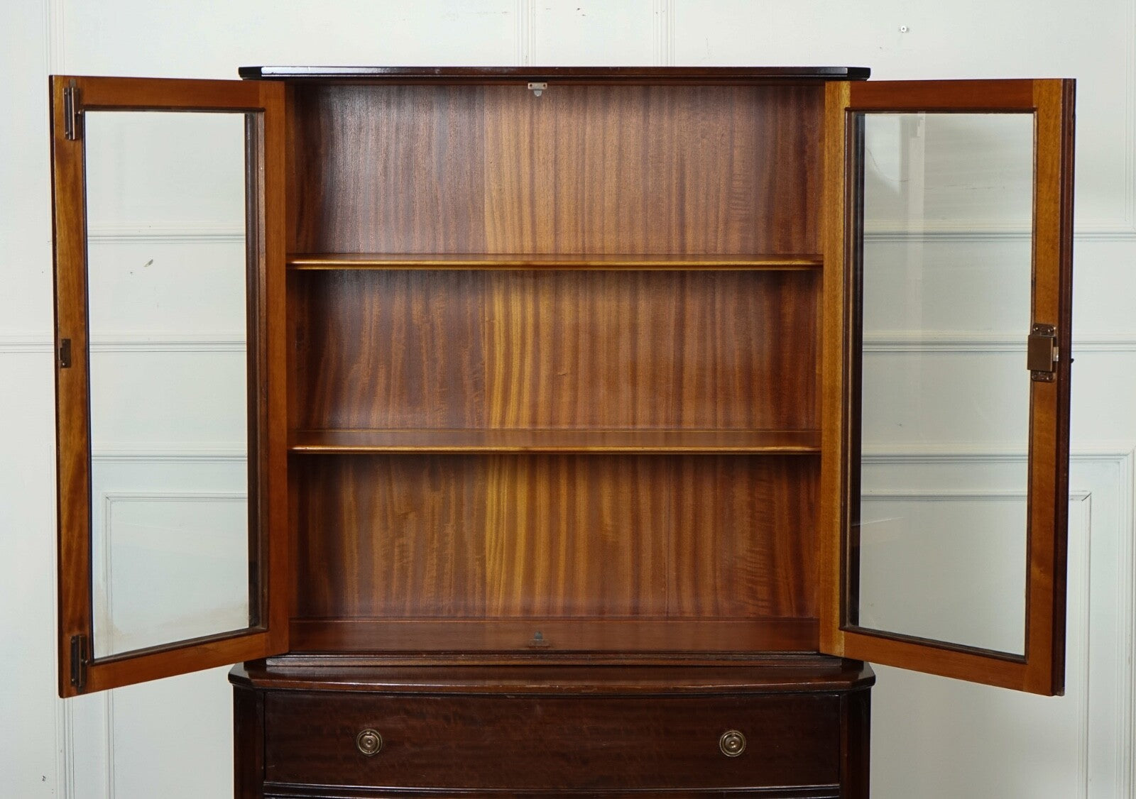 REGENCY STYLE HARDWOOD BOOKCASE CABINET GLAZED DOORS J1