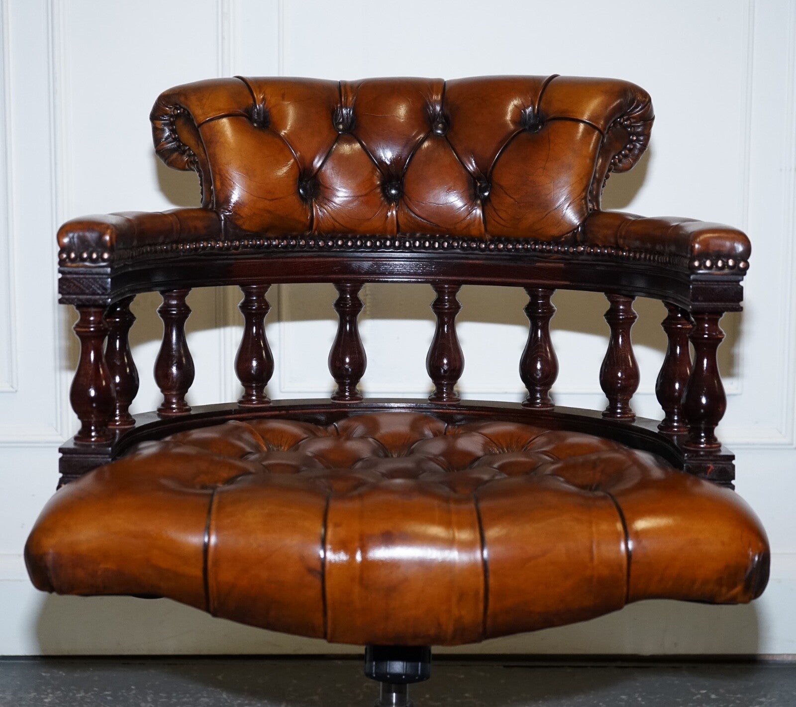FULLY RESTORED CIGAR BROWN LEATHER CHESTERFIELD CAPTAINS OFFICE SWIVEL ARMCHAIR