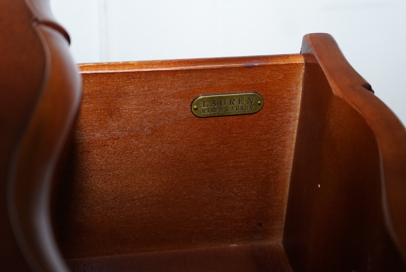 RALPH LAUREN VINTAGE GEORGIAN STYLE SERPENTINE FRONTED HARDWOOD CHEST OF DRAWERS