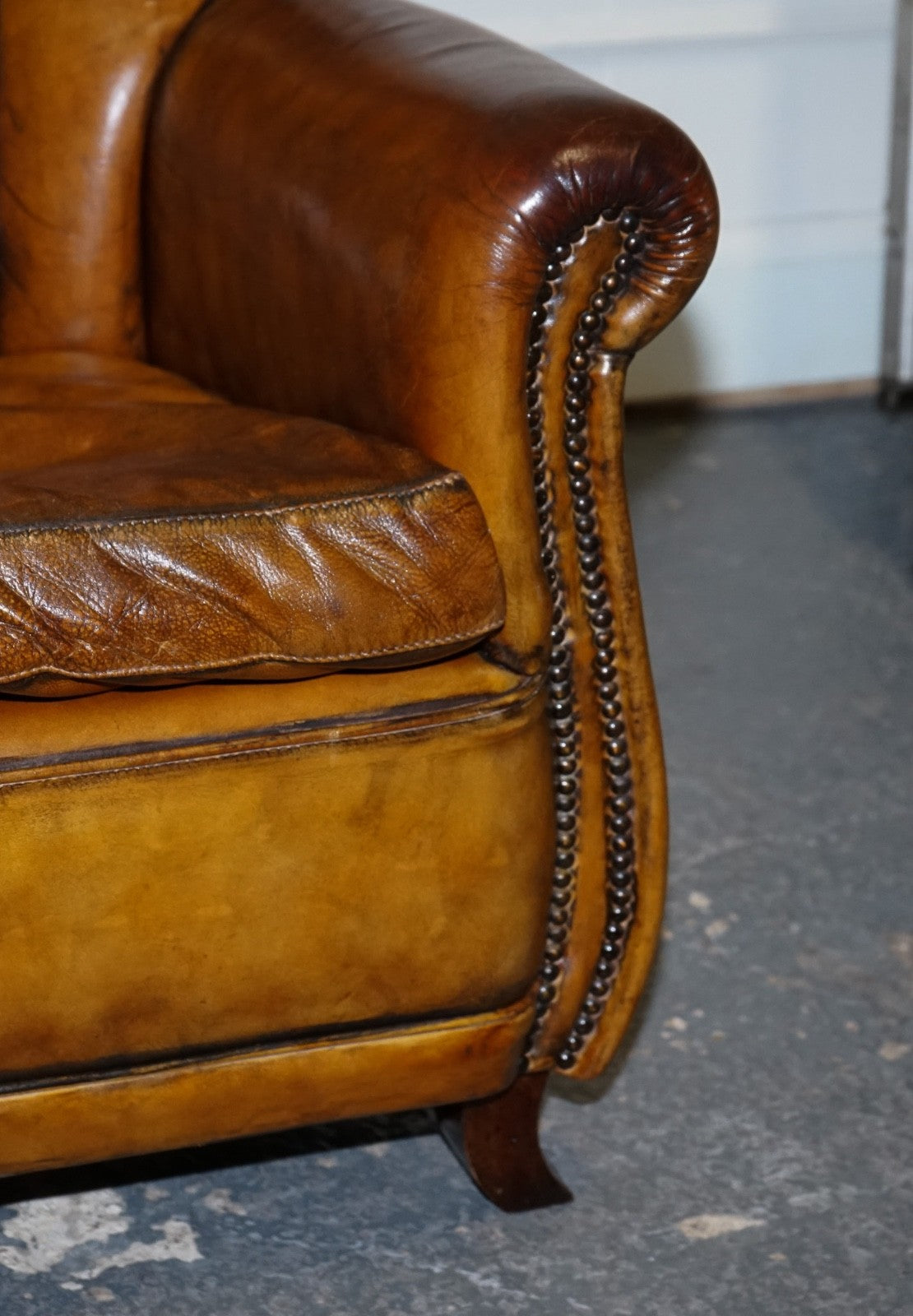VINTAGE PAIR OF ART DECO STYLE HAND DYED LEATHER SHELL ARM CHAIRS