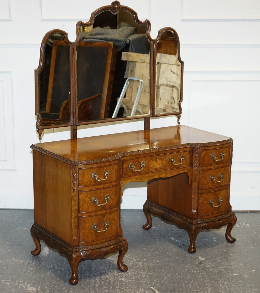 FINE ANTIQUE 1920'S BURR WALNUT HAND CARVED DRESSING TABLE WITH  FOLDING MIRRORS