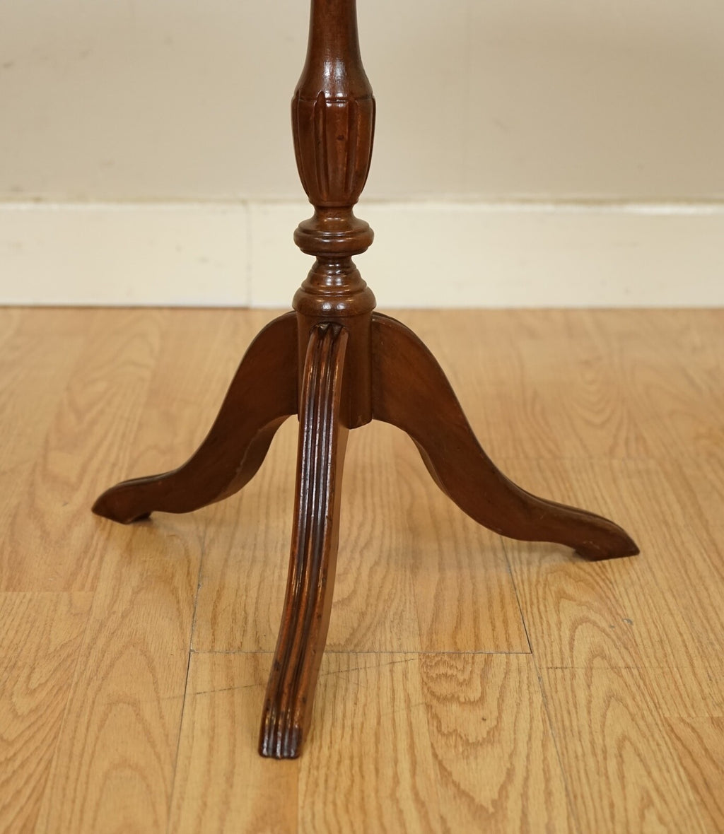 LOVELY VINTAGE SIDE END PLANT SIDE TABLE WITH RED LEATHER EMBOSSED TOP