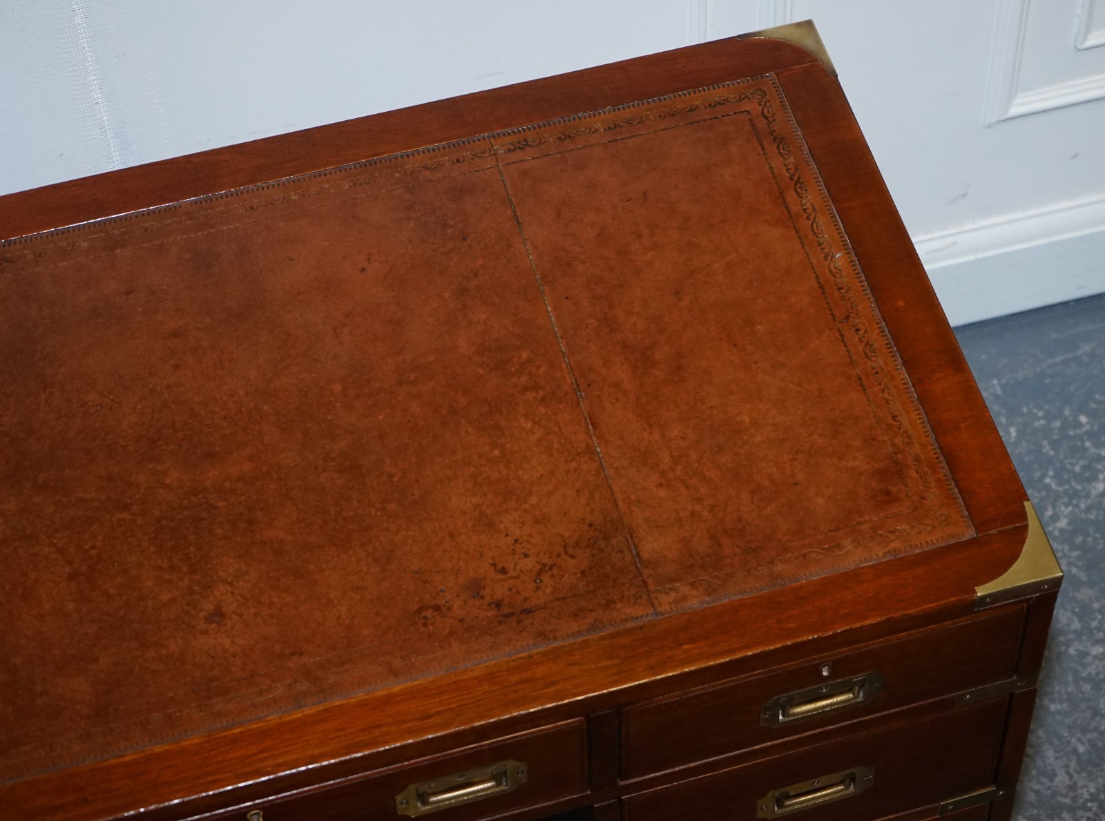 FULLY RESTORED MILITARY CAMPAIGN TWIN PEDESTAL DESK BROWN LEATHER TOP
