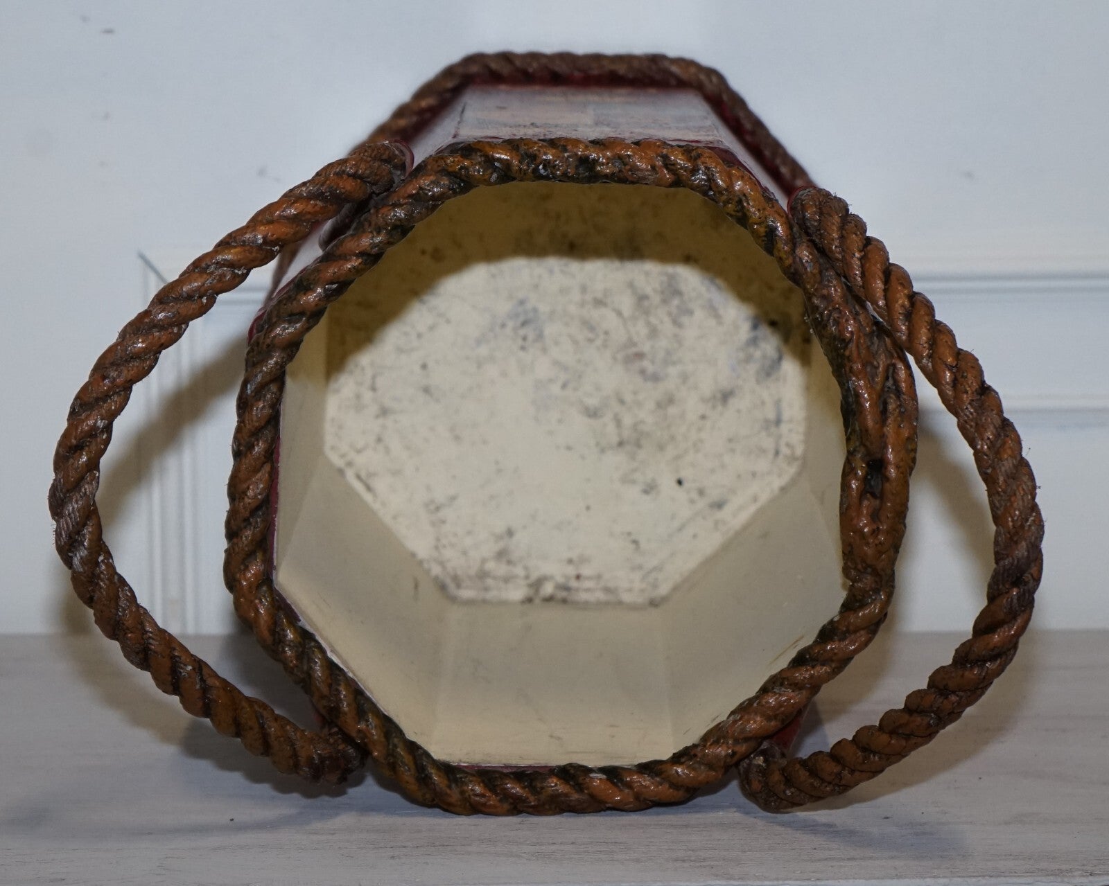 1876 NAVAL HAND PAINTED WOODEN POWDER CANON BIN H.M.S. ESSEX COAT OF ARMS