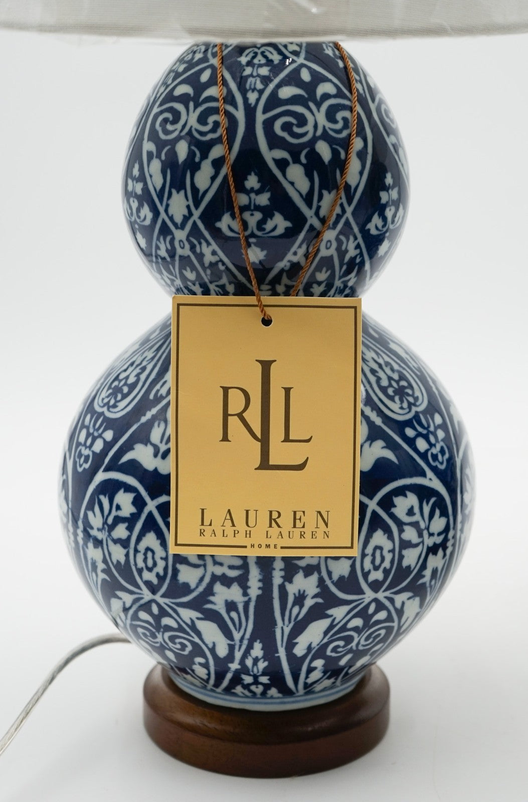 PAIR OF LARGE RALPH LAUREN EX DISPLAY BLUE & WHITE CERAMIC TABLE LAMPS (1/2)