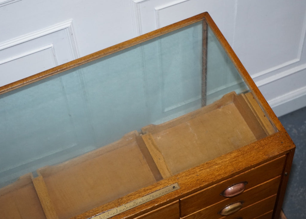 ANTIQUE 1920 ENGLISH VICTORIAN OAK HABERDASHERY SHOP COUNTER WITH ORIGINAL GLASS