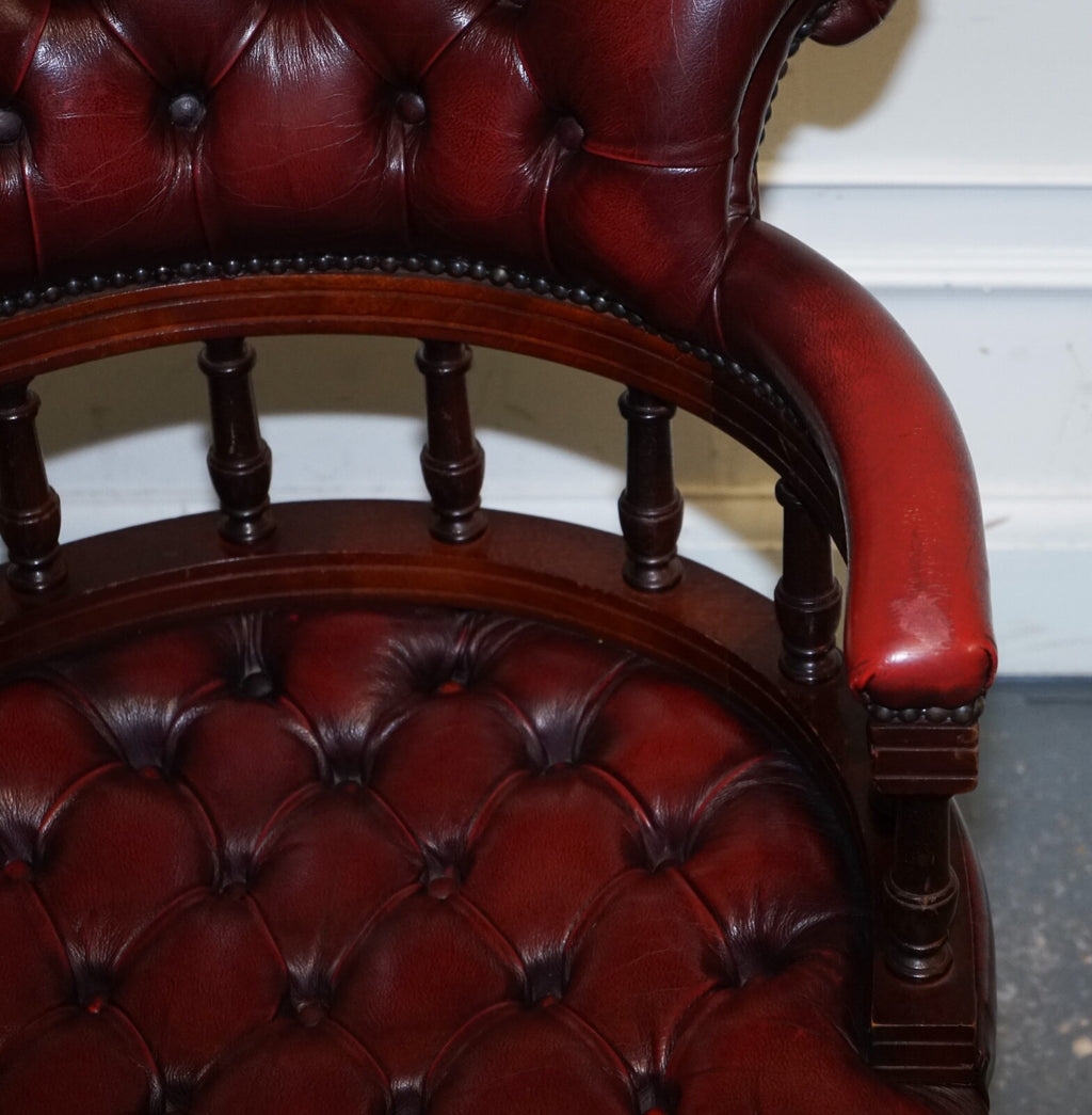 FINE 1950'S BURGUNDY CHESTERFIELD LEATHER CAPTAINS SWIVEL DESK CHAIR