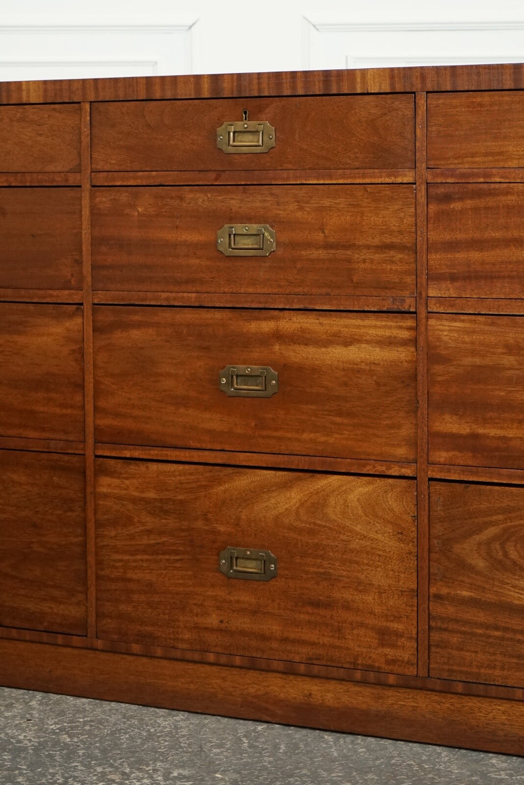 RARE ANTIQUE MILITARY CAMPAIGN MERCHANTS COUNTER SIDEBOARD GRADUATED DRAWERS