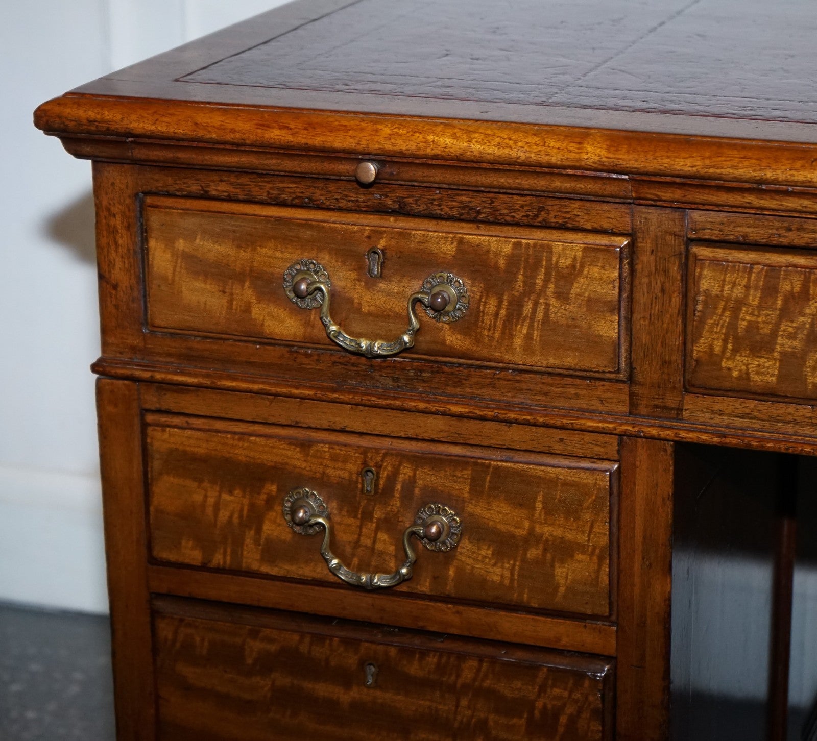 ANTIQUE RESTORED HOBBS & CO LONDON TWIN PEDESTAL DESK HAND DYED RED LEATHER TOP