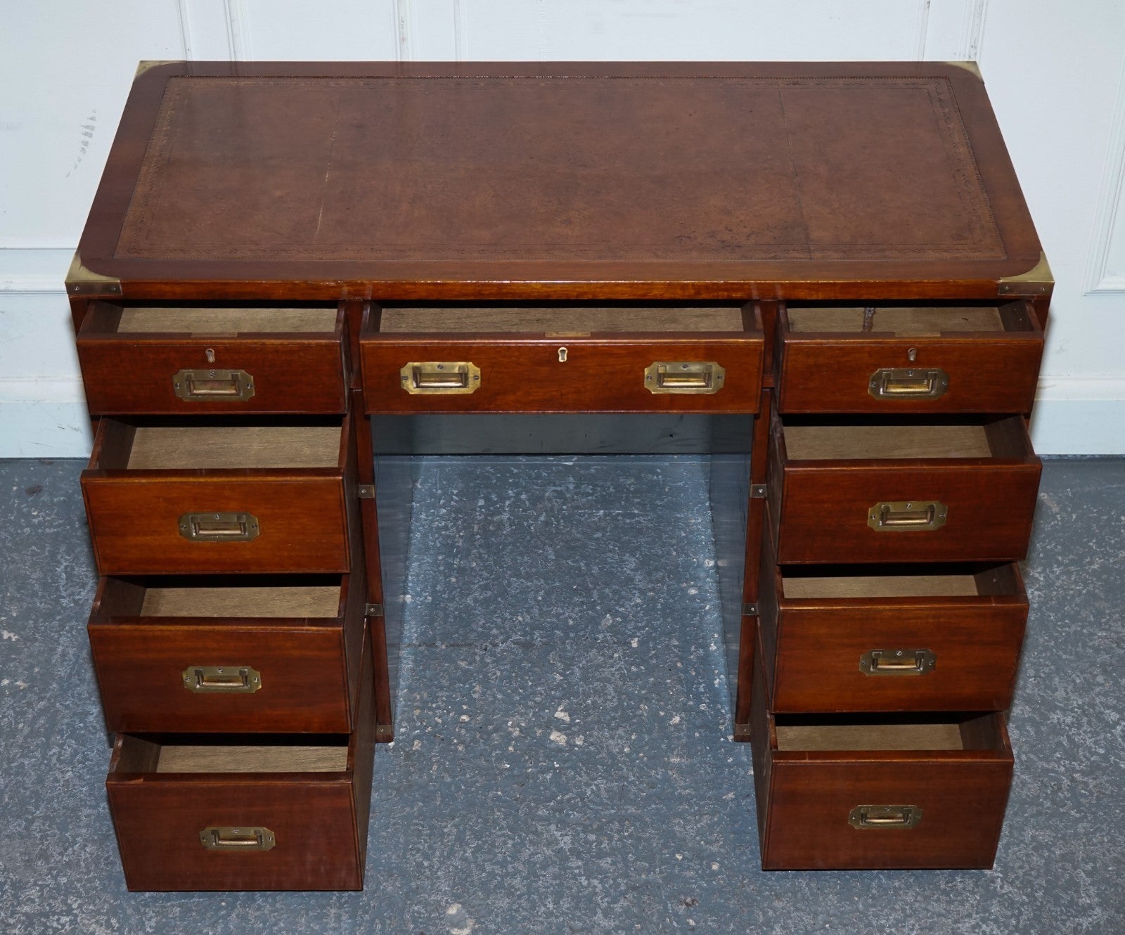 FULLY RESTORED MILITARY CAMPAIGN TWIN PEDESTAL DESK BROWN LEATHER TOP