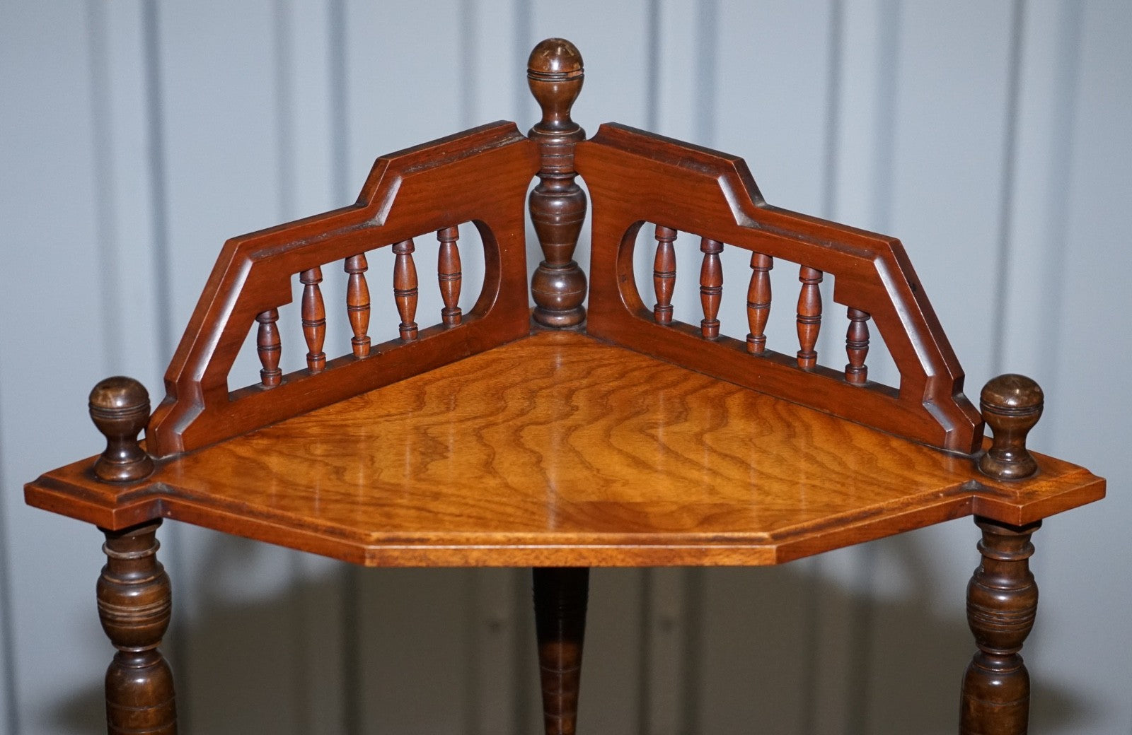 VICTORIAN ENGLISH INLAID BURR WALNUT CORNER WHATNOT STAND